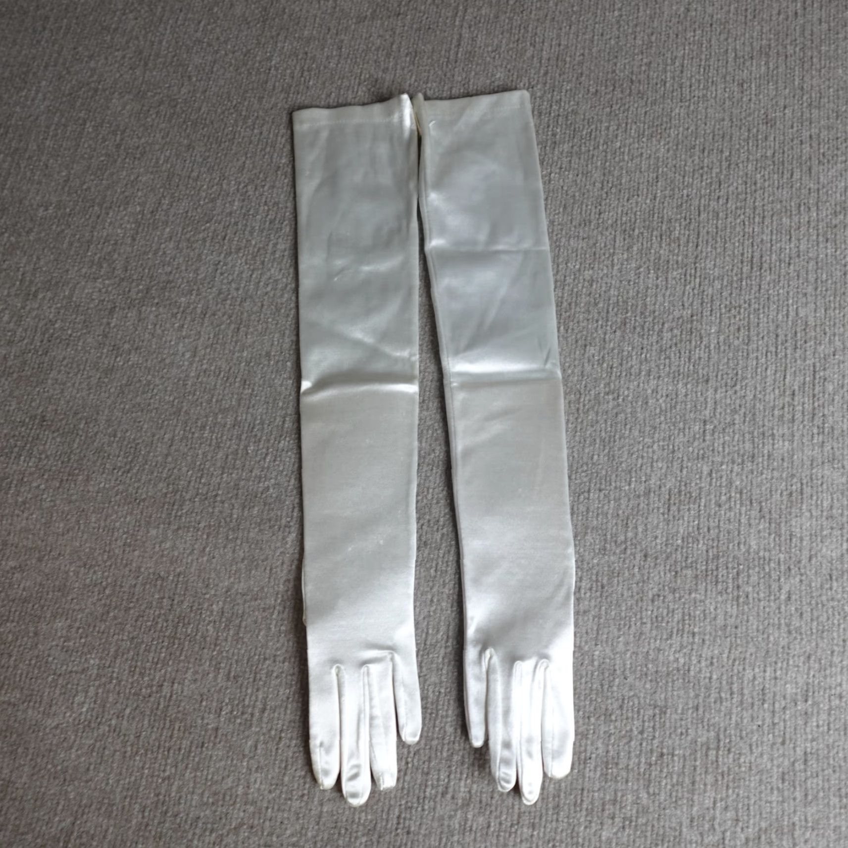 Vintage VINTAGE White Opera Length Gloves Nylon Satin Stretch Made in USA NEW Women Eveningwear Gloves Medium? Size ONE SIZE - 7 Thumbnail