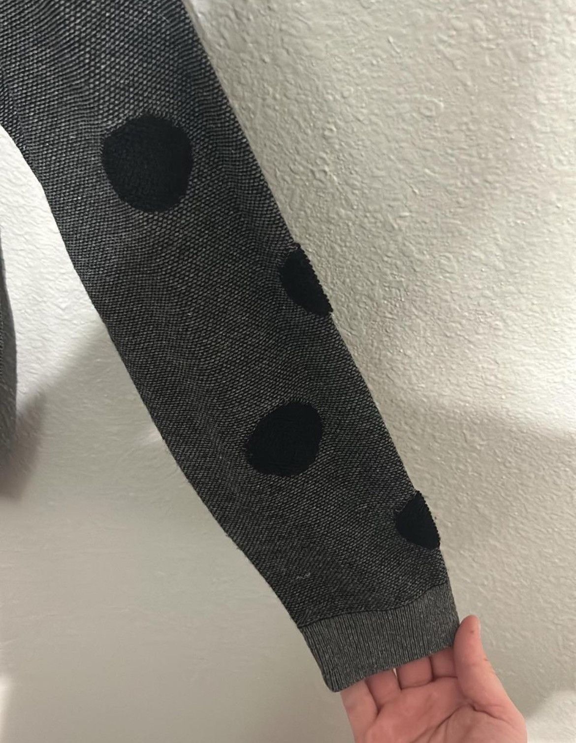 River Island River Island Grey Polka Dot Knit Sweater (XL) Size US XL / EU 56 / 4 - 4 Thumbnail