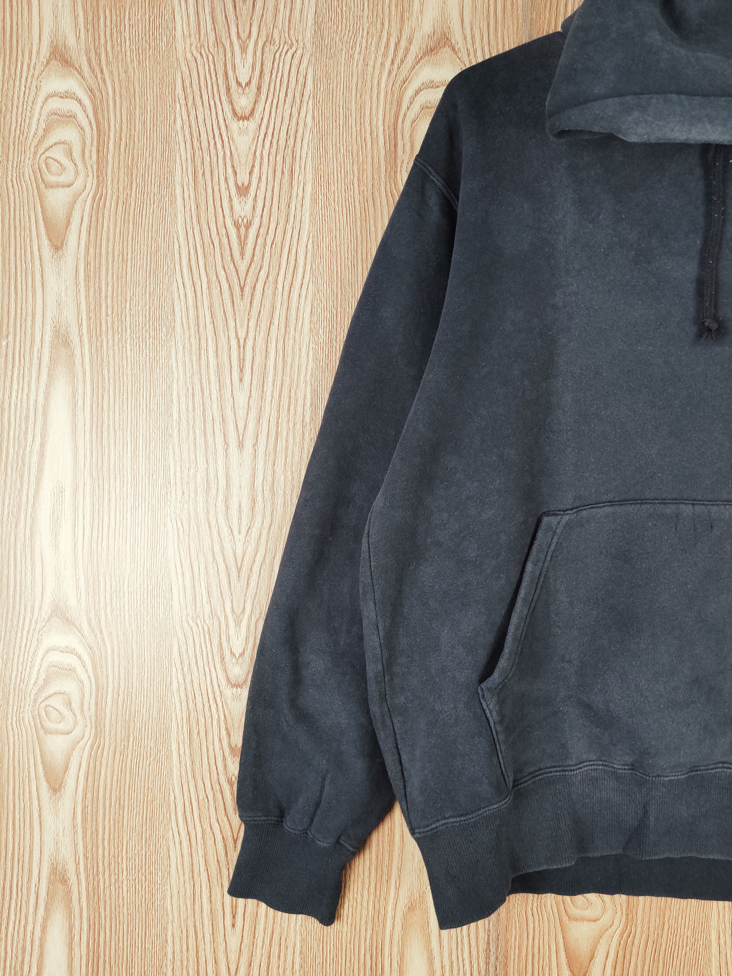 Champion × Vintage Vintage Design Champion Black Faded Hoodie Sweatshirts Size US L / EU 52-54 / 3 - 3 Thumbnail