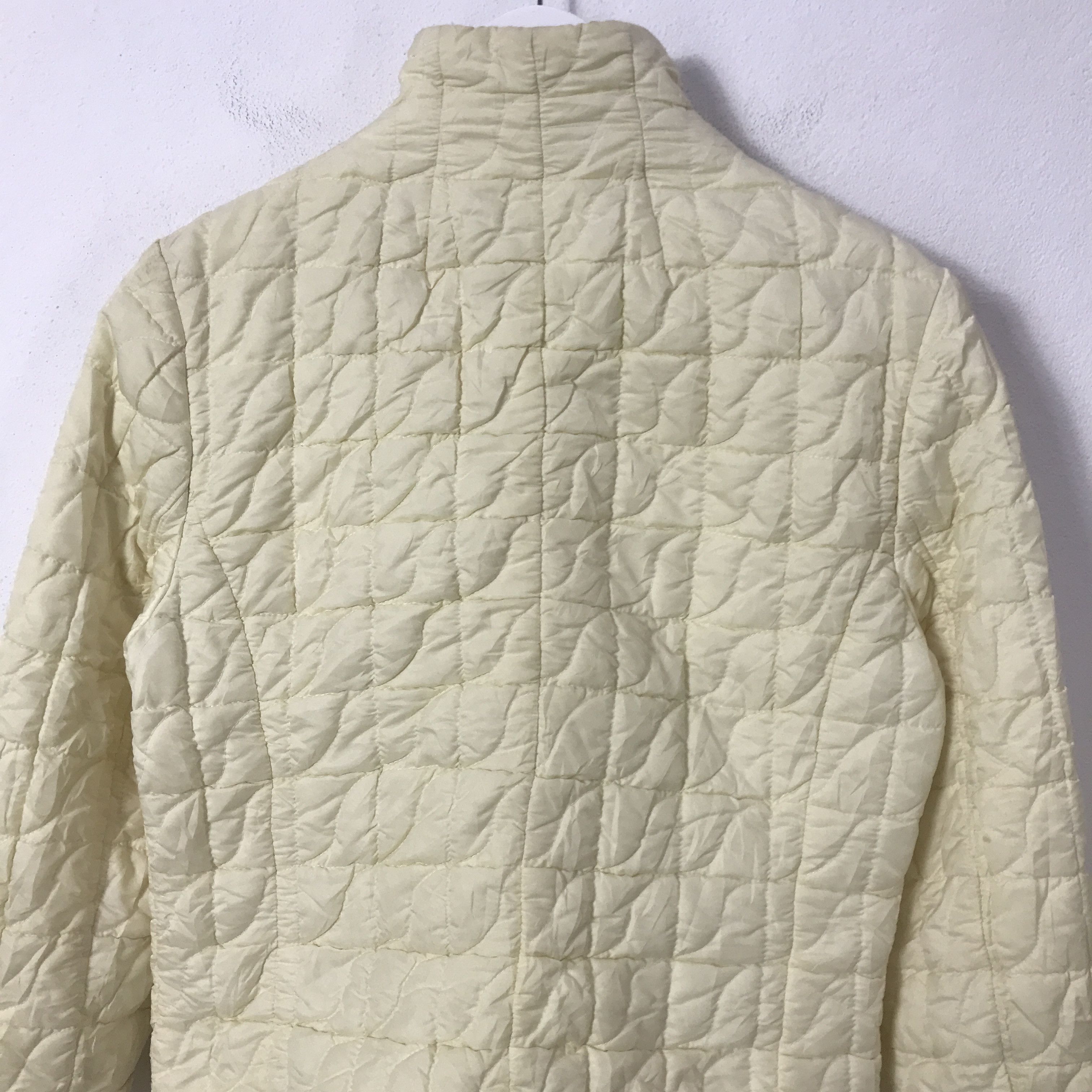 Armani Exchange Armani Exchange cropped design jacket K71B21 Size US S / EU 44-46 / 1 - 4 Thumbnail