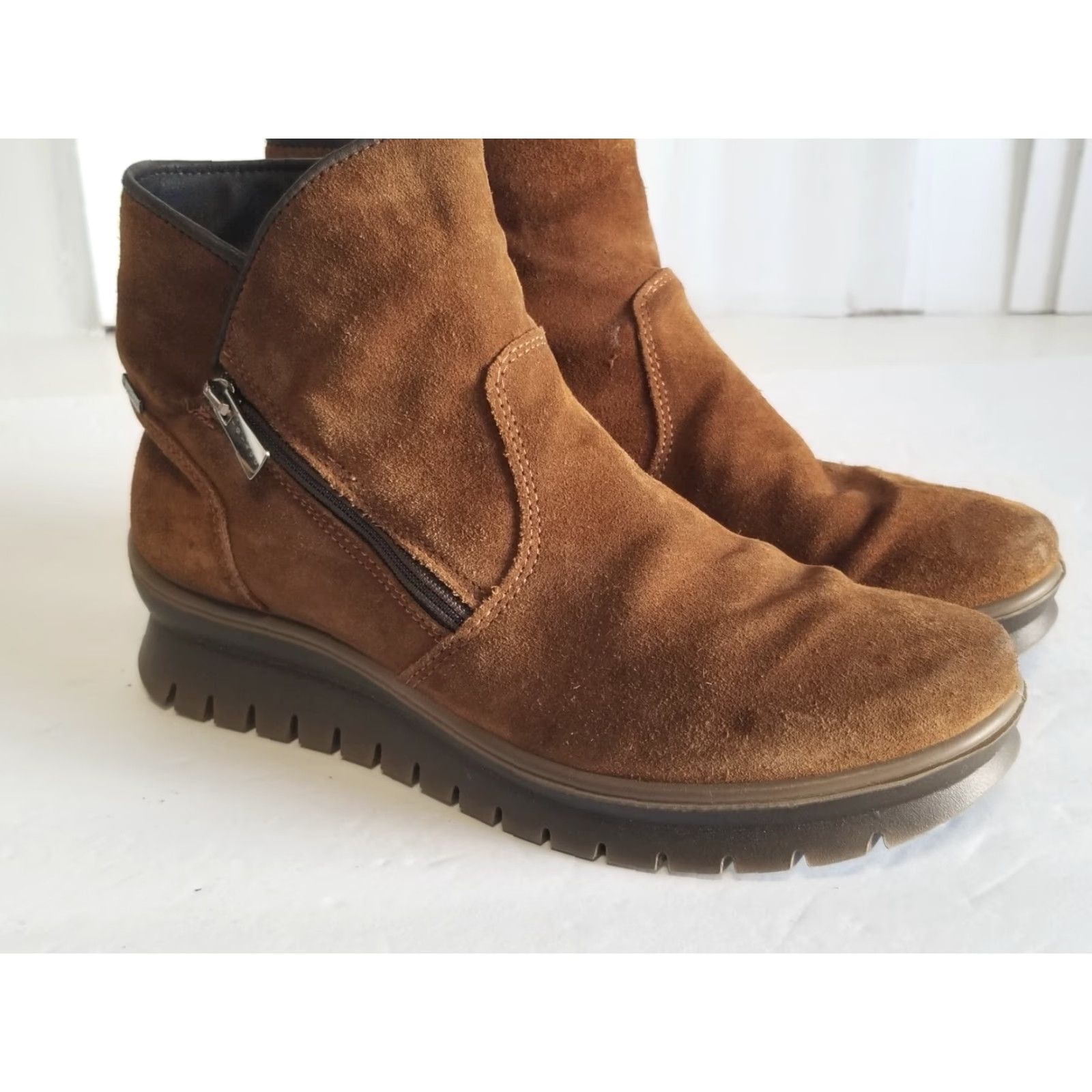 CO Igi & Co Ankle Boot Women Suede Leather Lining Rubber Sole Brown Zipper Made in Italy 39 (US 8.5) Winter Size US 9 / IT 39 - 2 Thumbnail