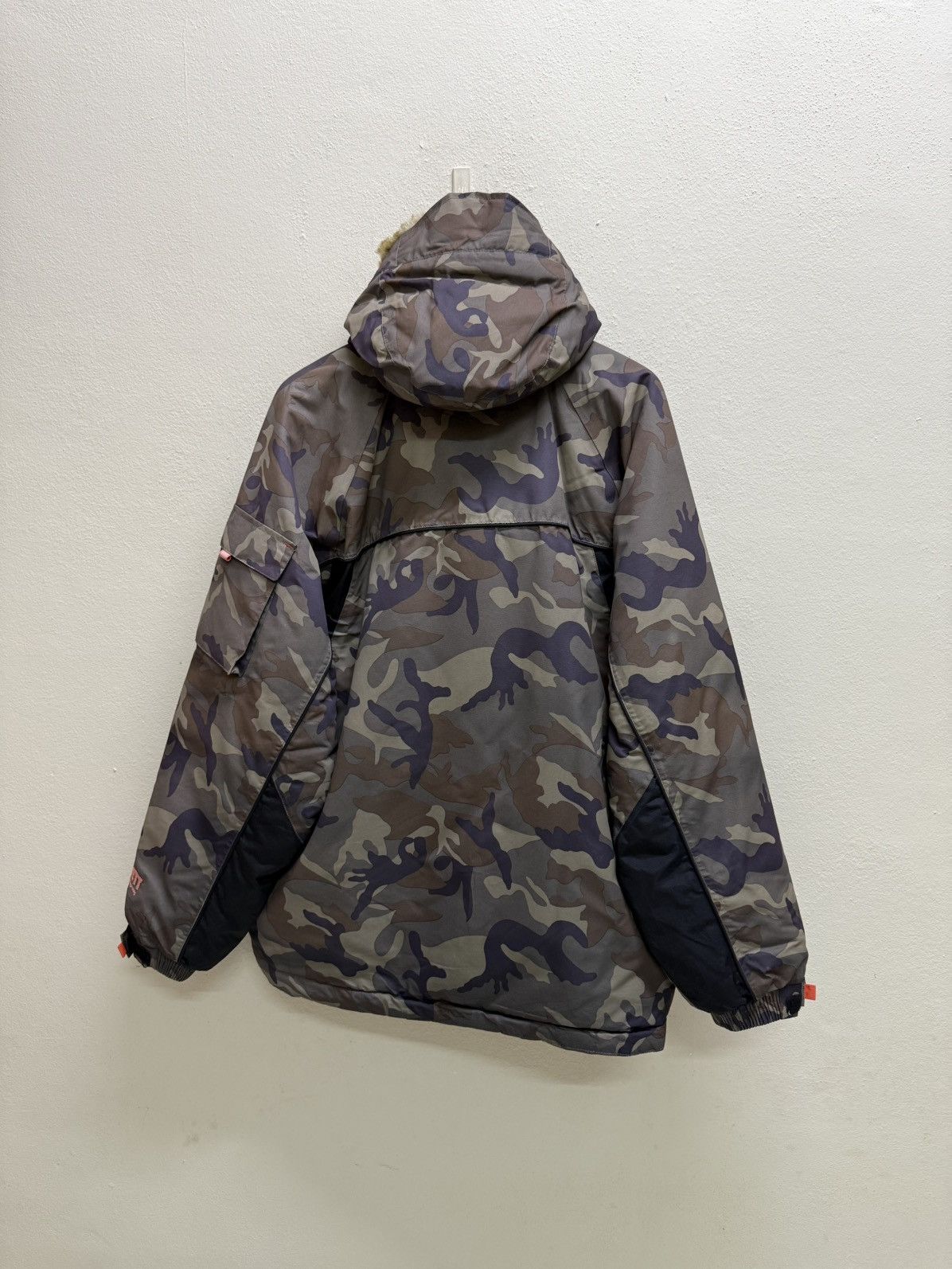 Japanese Brand VINTAGE GETT EXCITING FISHING COLD WEATHER CAMO FUR JACKET Size US XXL / EU 58 / 5 - 22 Thumbnail