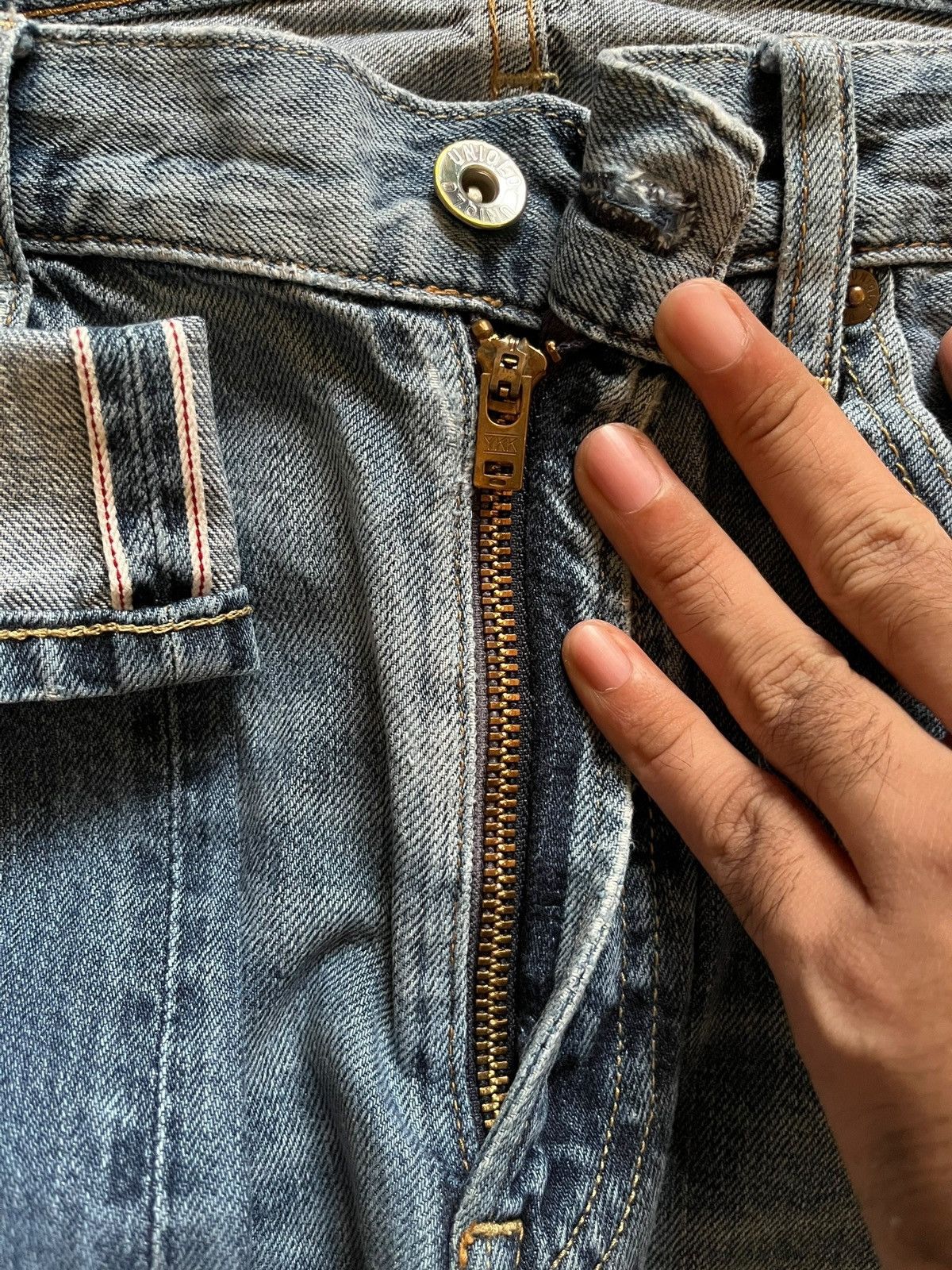 Japanese Brand × Uniqlo Vintage Japanese Uniqlo Selvedge Distressed Loose Blue Jeans Size US 35 - 4 Thumbnail
