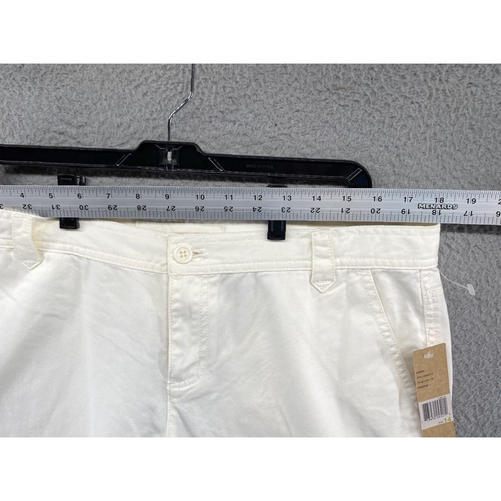 DKNY VINTAGE DKNY Jeans White Ivory Bermuda Shorts Women 14 Ivory Bermuda Shorts Womens DKNY Jeans 14 Size 36" / US 14 / IT 50 - 6 Thumbnail