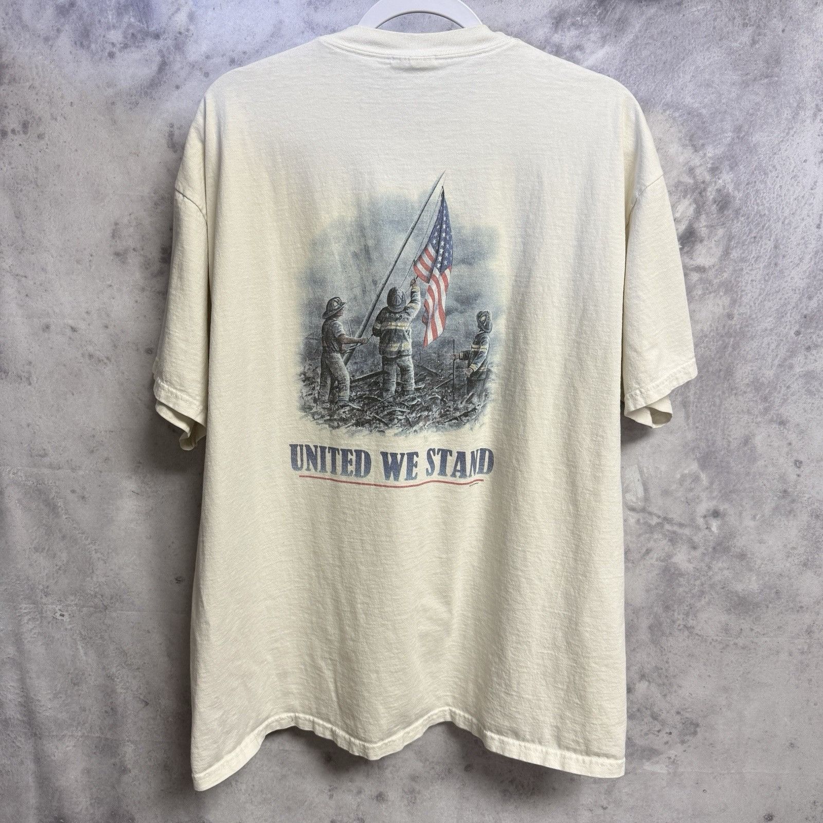 Vintage Vintage United We Stand Beale California Fire Dept T Shirt Size US XL / EU 56 / 4 - 2 Thumbnail