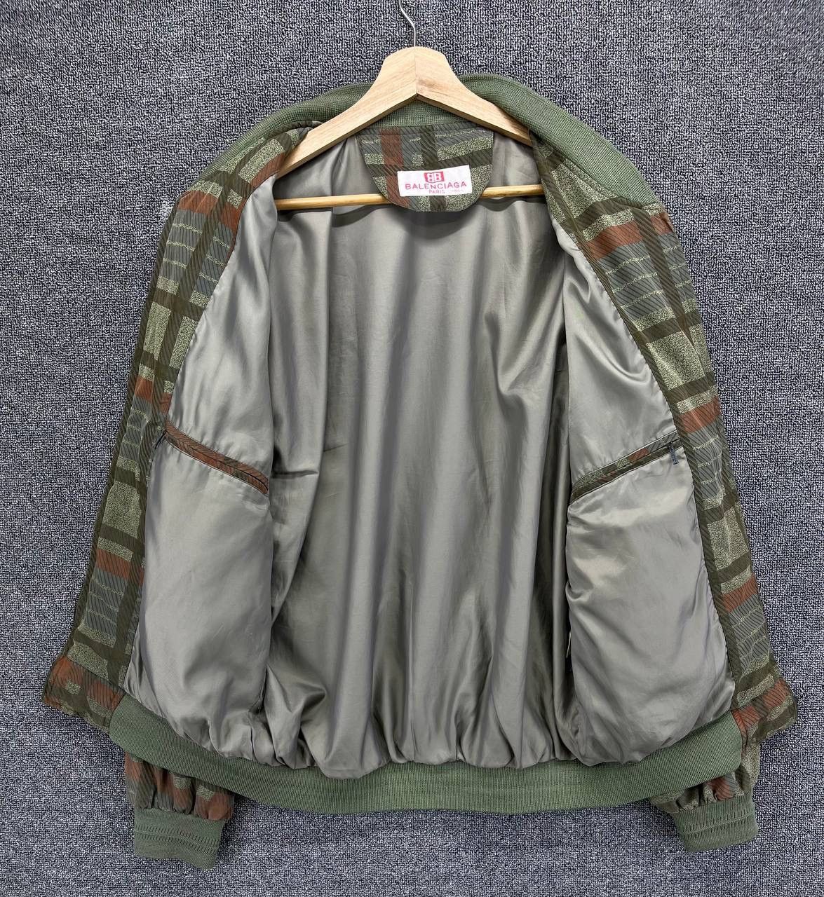 Balenciaga Vintage 90s Balenciaga Paris Checkered Shadow Plaids Jacket Size US L / EU 52-54 / 3 - 6 Thumbnail
