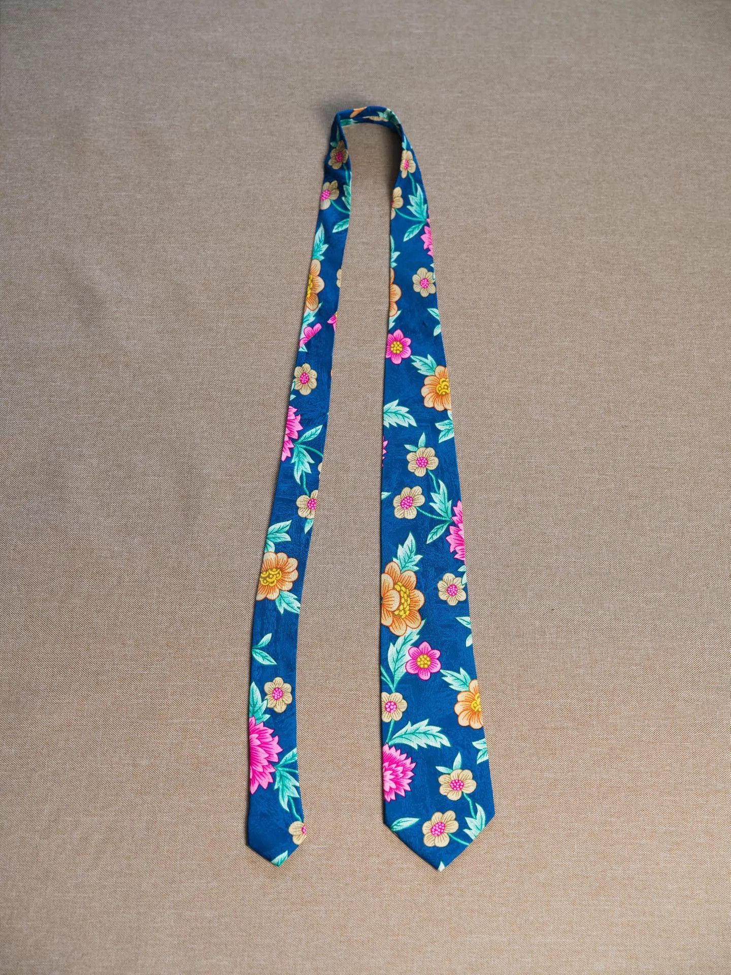 Yohji Yamamoto Yohji Yamamoto Silk Floral Tie (Chrysanthemum & Herbal) Size ONE SIZE - 1 Thumbnail