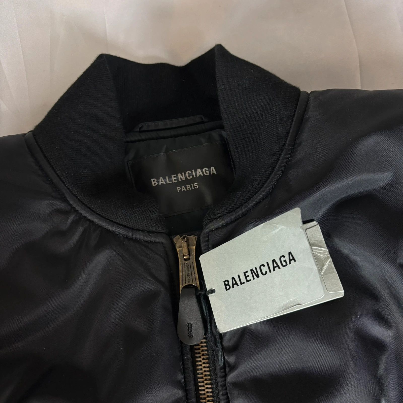 Balenciaga Balenciaga padded bomber jacket Size US L / EU 52-54 / 3 - 2 Thumbnail