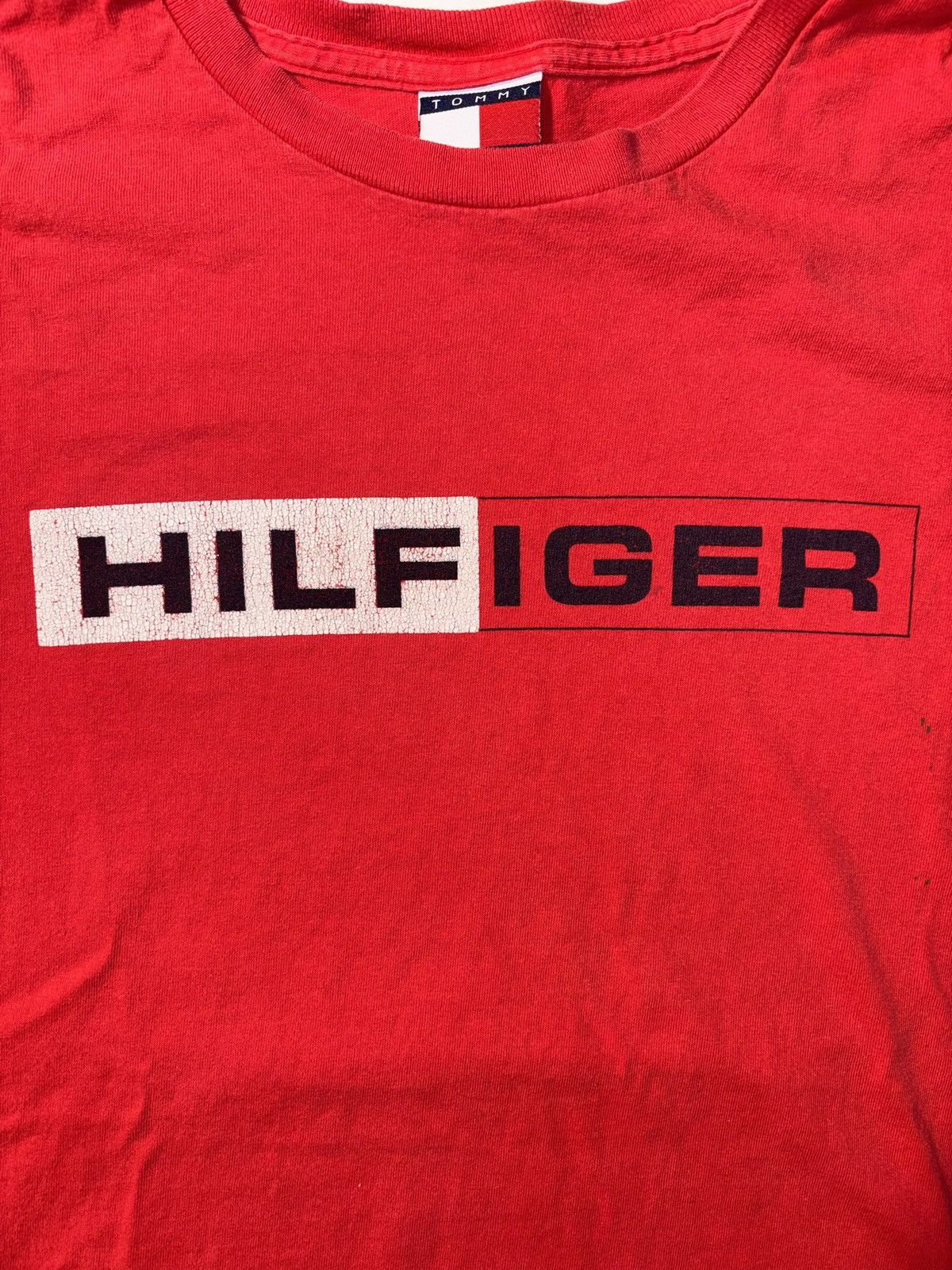 Tommy Hilfiger Vtg Tommy Hilfiger Box Logo Spellout 90’s Graphic T-shirt Size US M / EU 48-50 / 2 - 2 Thumbnail