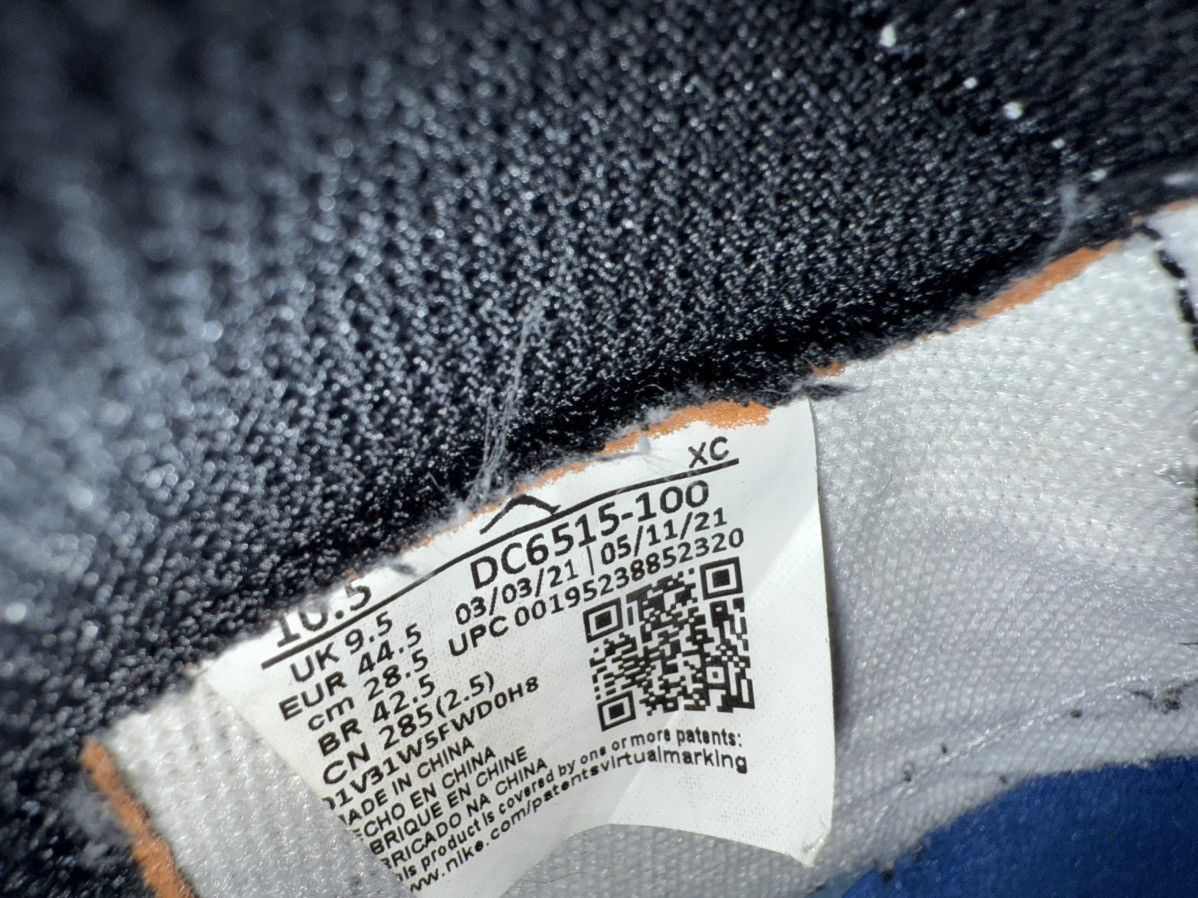 Jordan Brand × Nike Air Jordan 1 Retro High OG “Prototype” Size US 10.5 / EU 43-44 - 7 Thumbnail
