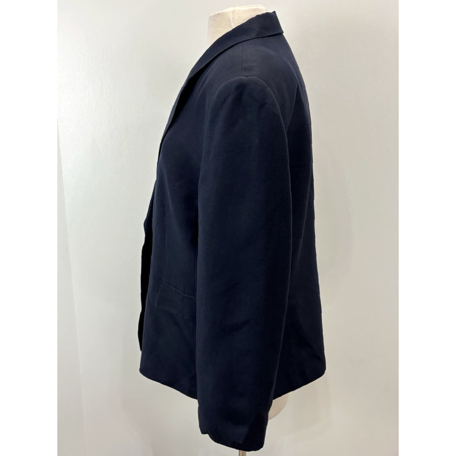 Vintage TAHARI 2 Pc Pant Suit Plus Size 18 Women’s Navy Linen Blend Business Size 40" / US 18 - 3 Thumbnail