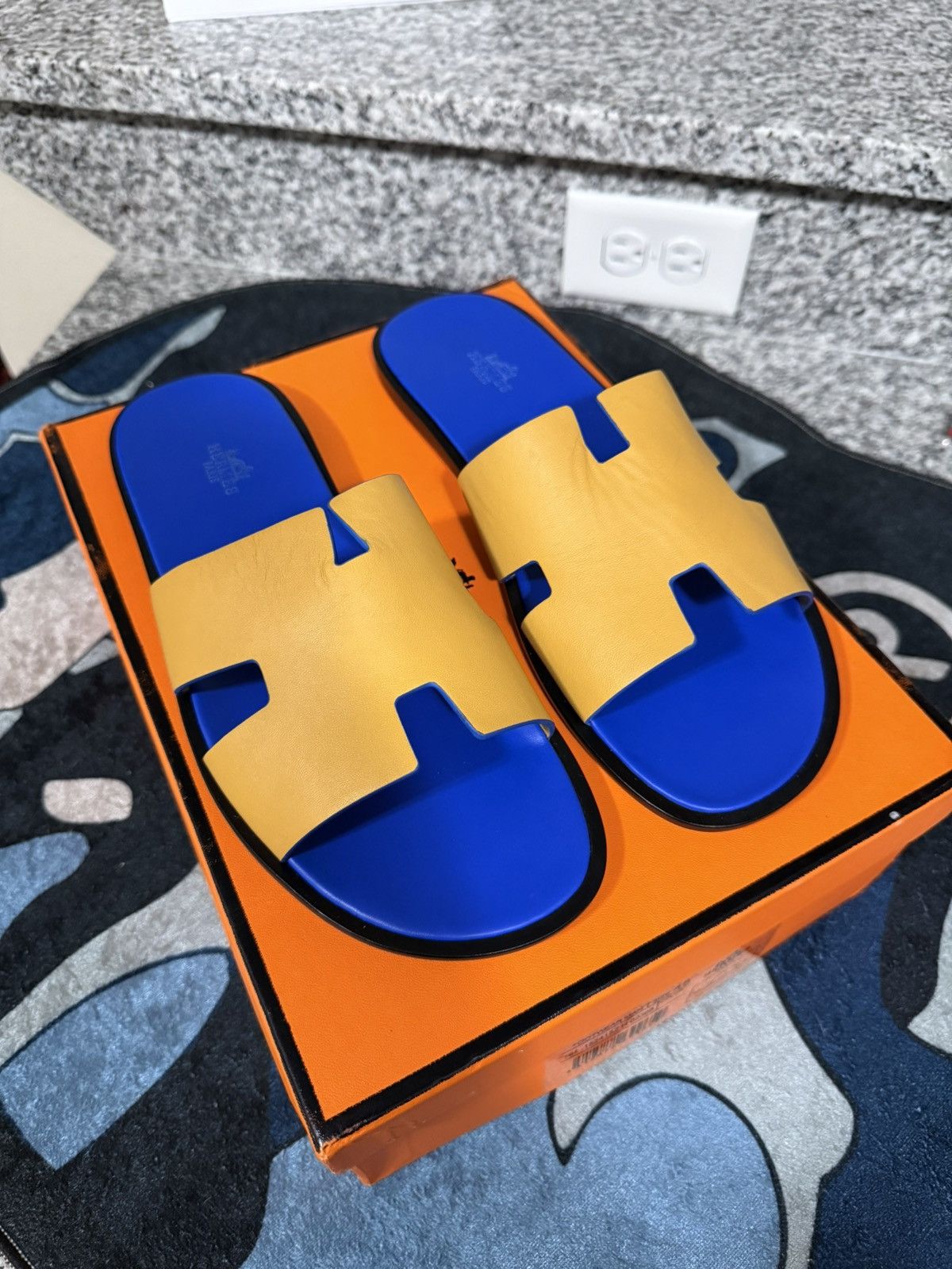 Hermes Hermes Izmir Sandals Size US 11 / EU 44 - 1 Thumbnail