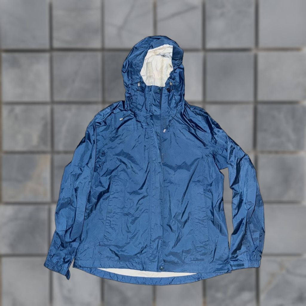 Vintage VINTAGE L.L. Bean Windbreaker Jacket Men's Blue M Lightweight Nylon 90s Outdoor Hiking Regular Size US M / EU 48-50 / 2 - 1 Thumbnail