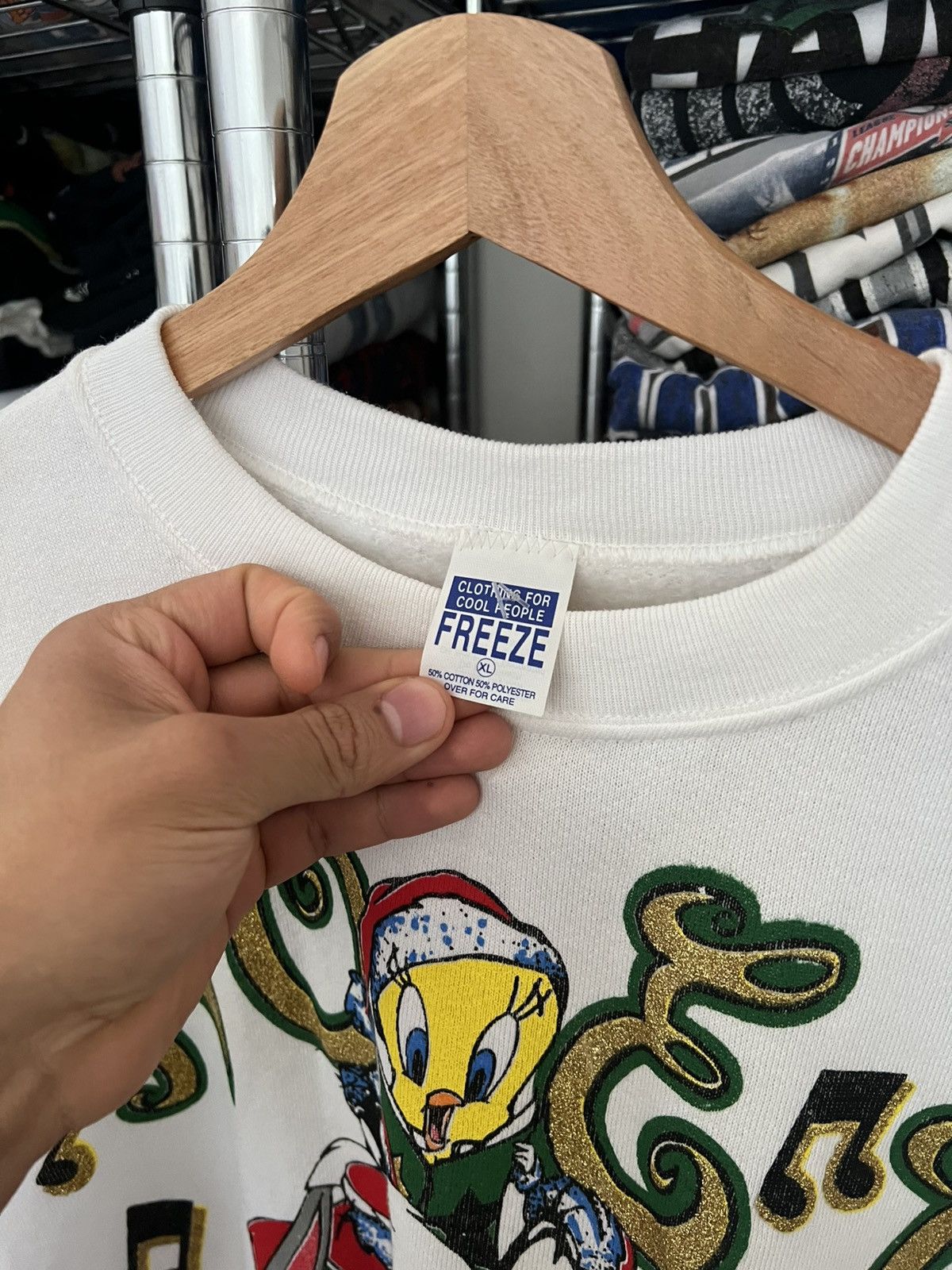 Warner Bros 1995 Looney Tunes Noel Christmas Freeze Crewneck Size US XL / EU 56 / 4 - 4 Thumbnail