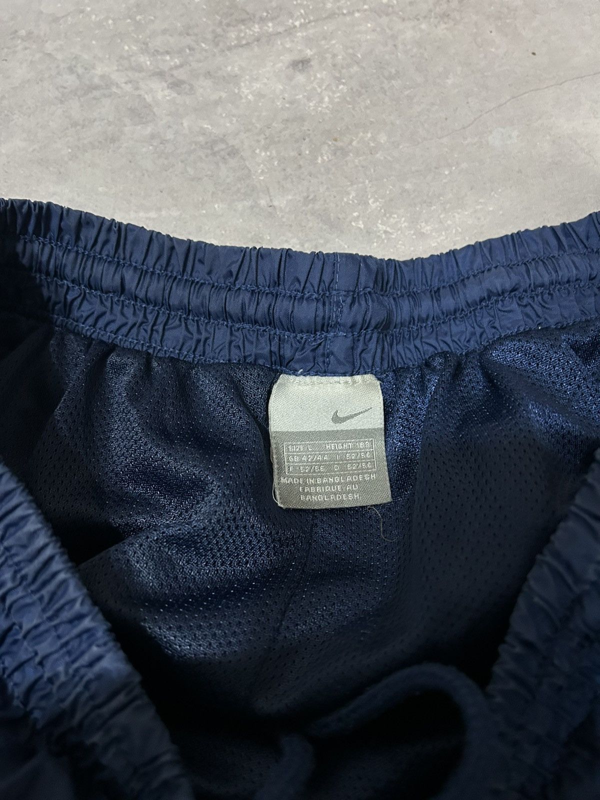 Nike Rare Vintage Nike Drill Track Pants TN Swoosh Air Y Size US 32 / EU 48 - 10 Thumbnail