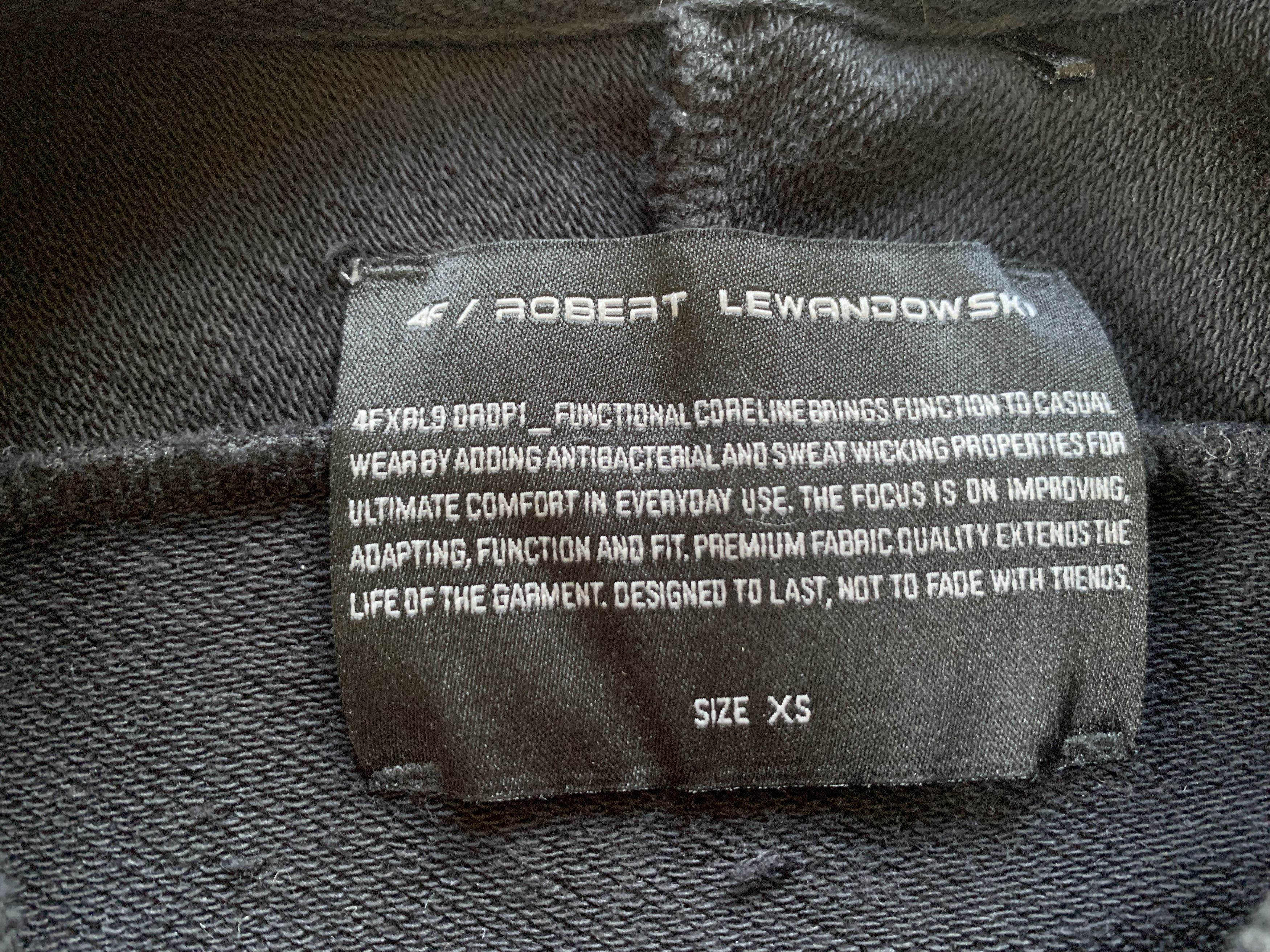 Other Robert Lewandowski Men's Black Cotton Sweater Size US XS / EU 42 / 0 - 7 Thumbnail
