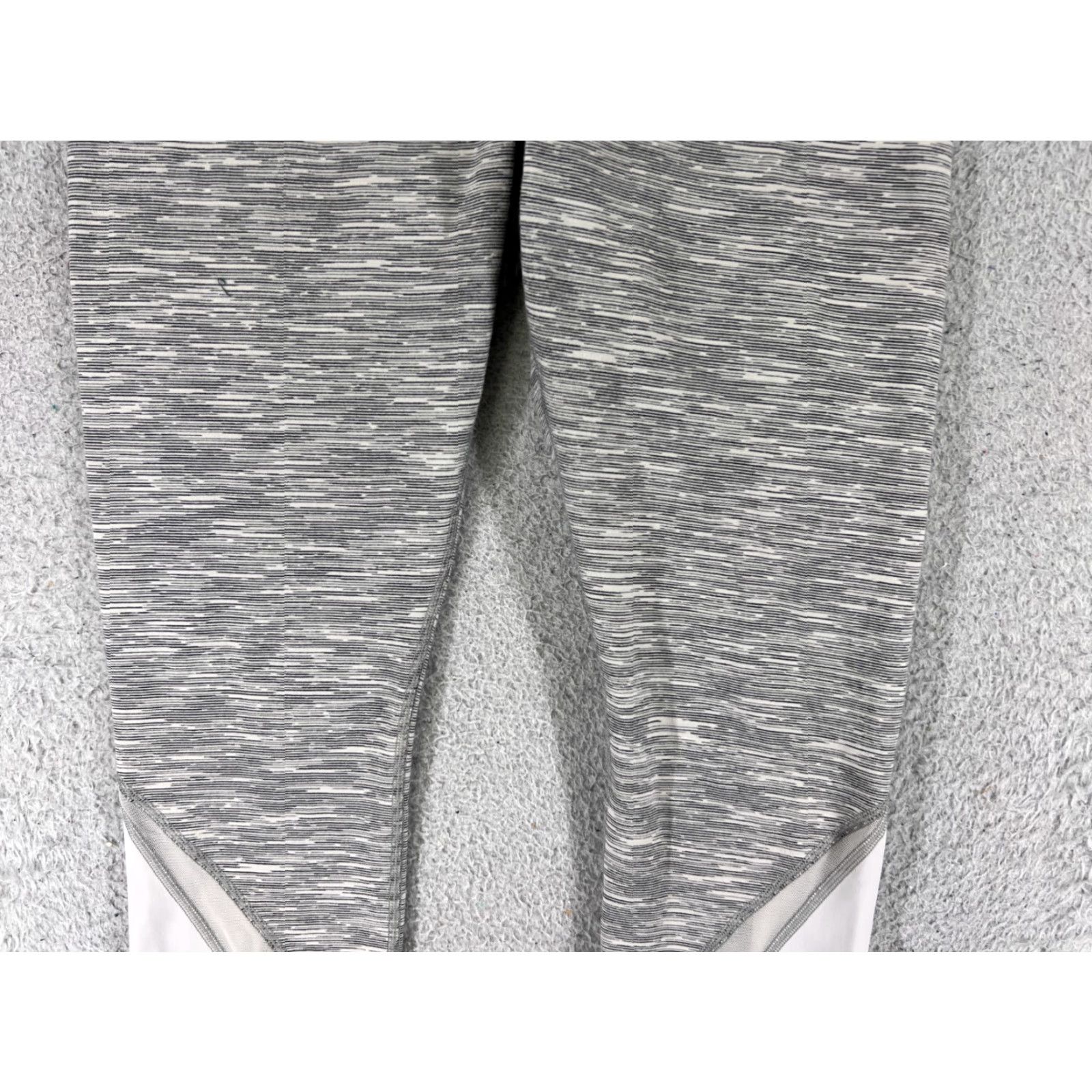 Lululemon Lululemon Leggings Womens Size 6 Gray Cropped Activewear Yoga Running Jogging Pockets Size 28" / US 6 / IT 42 - 3 Thumbnail