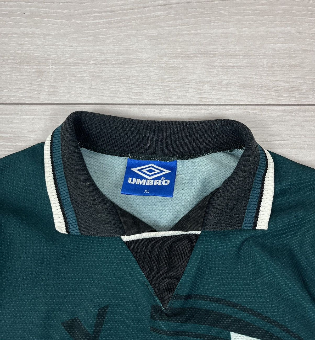 Umbro Umbro Ajax Vintage 1995 Away Kit Soccer Jersey Shirt Size US XL / EU 56 / 4 - 6 Thumbnail
