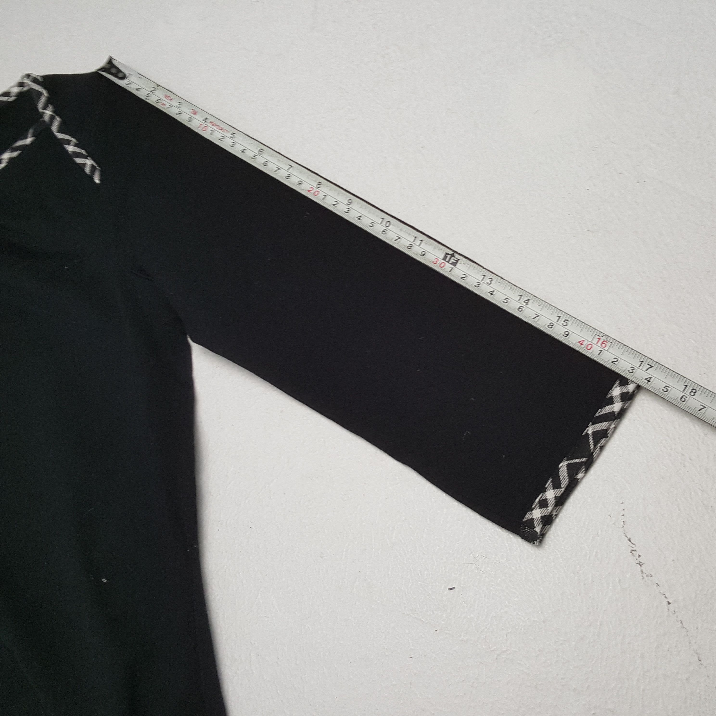 Burberry × Japanese Brand × Vintage Vintage BURBERRY LONDON Fashion Brand Women's T-Shirt Size S / US 4 / IT 40 - 6 Thumbnail