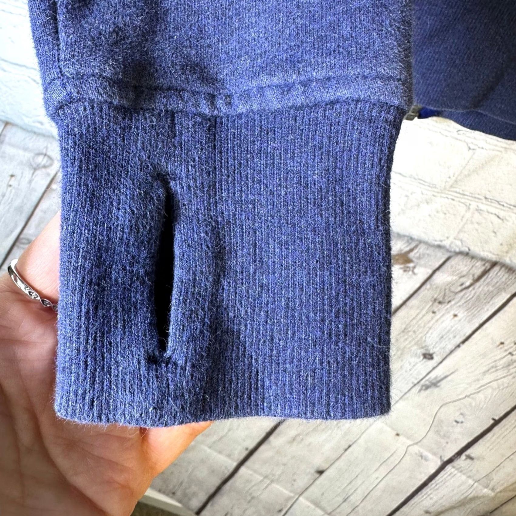 Lululemon VINTAGE? No. Size M / US 6-8 / IT 42-44 - 5 Thumbnail