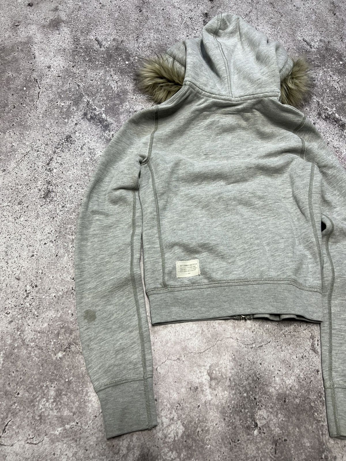 Abercrombie & Fitch Y2K Vintage Abercrombie Fur Hoodie Lgb if6was9 style Size S / US 4 / IT 40 - 13 Thumbnail