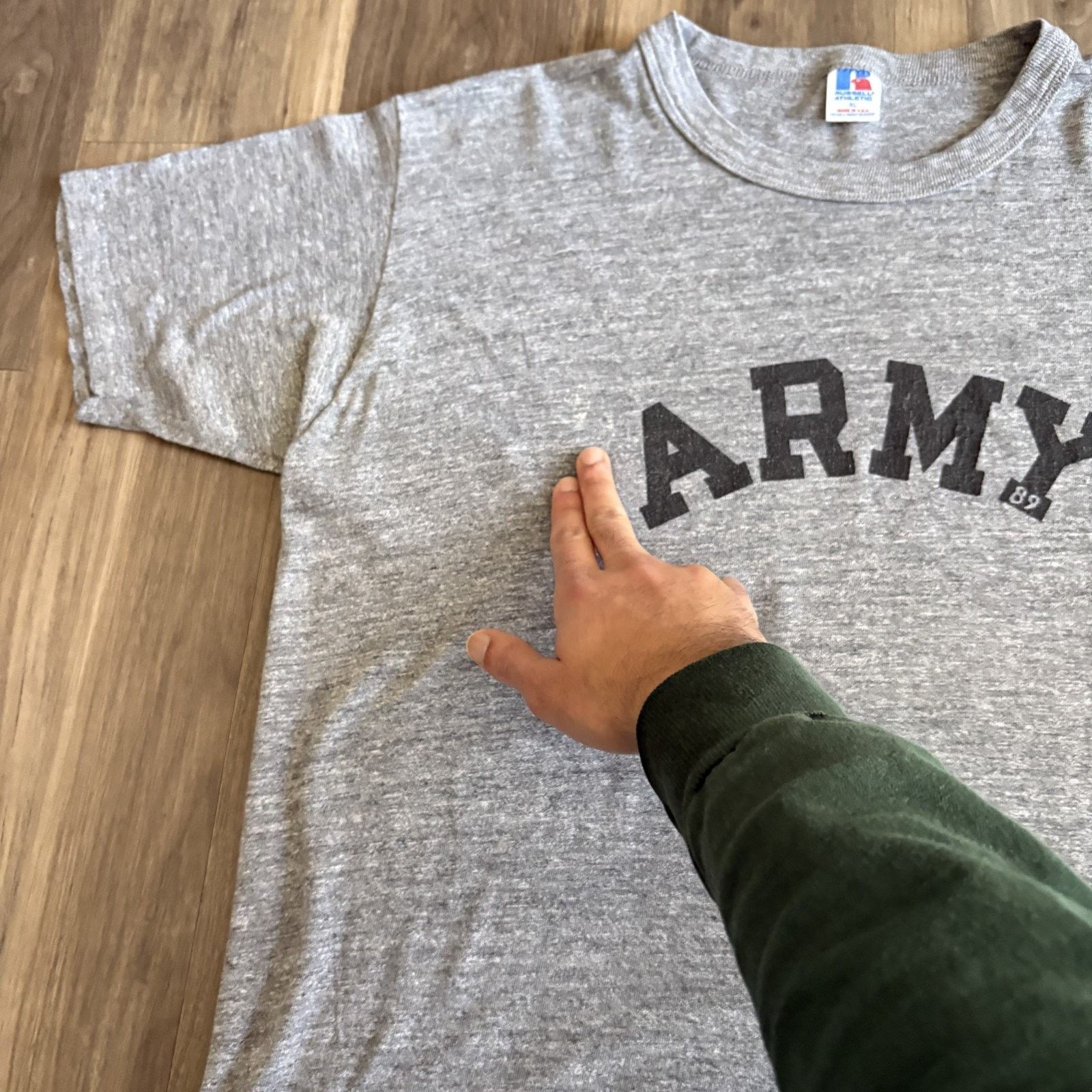 Russell Athletic × Vintage Vintage Paper Thin Burnout T-Shirt Men's Size L Gray THIN Size US L / EU 52-54 / 3 - 10 Thumbnail