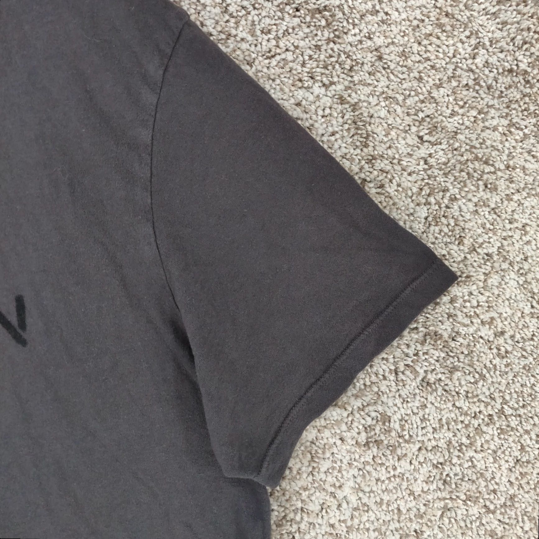 Outerknown VINTAGE Outerknown Shirt Mens Medium Pullover Tee Charcoal Black Crew Neck Cotton Knit Logo All Seasons Lightweight Pockets Mens Size US M / EU 48-50 / 2 - 4 Thumbnail