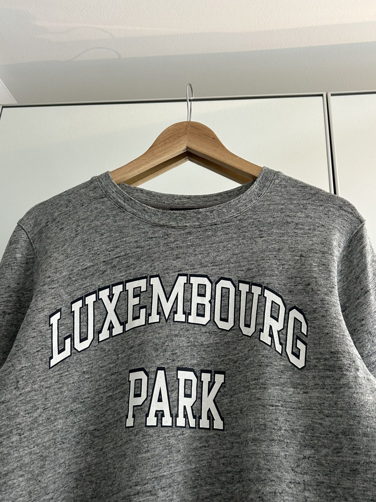 A.P.C. APC man's ,Luxembourg Park' premium sweatshirt size S Size US S / EU 44-46 / 1 - 3 Thumbnail