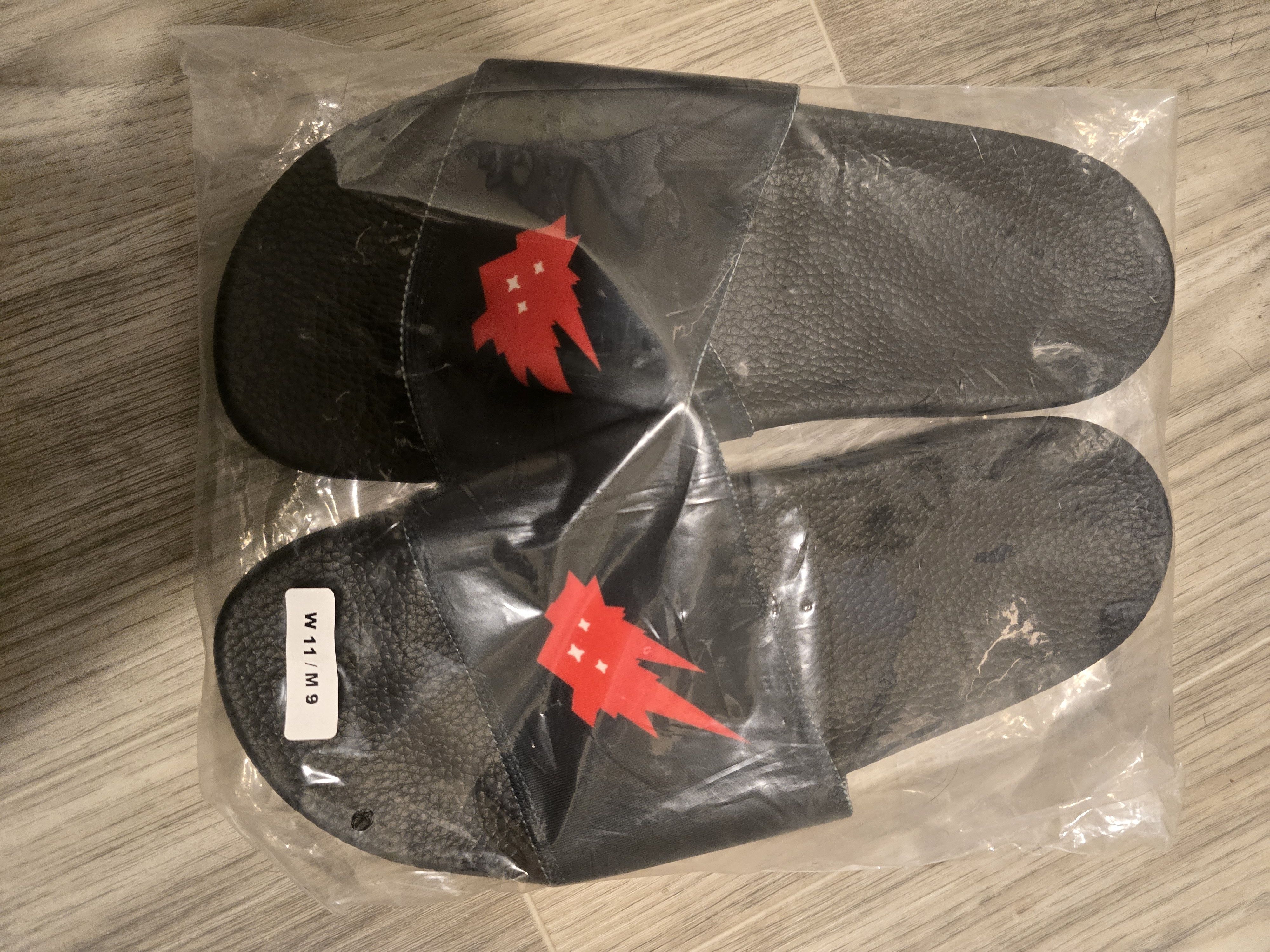 Travis Scott Cacti Slides size 9 Size US 9 / EU 42 - 2 Thumbnail