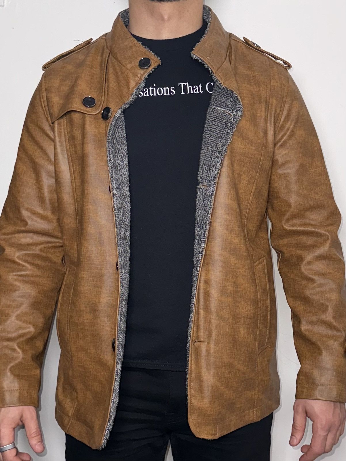 Other Fur lined upscale leather jacket Size US M / EU 48-50 / 2 - 3 Thumbnail