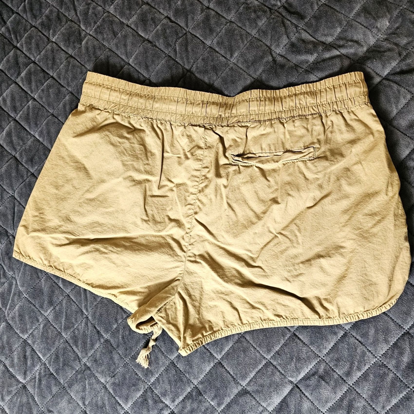 Lou & Grey Lou & Grey Women Chino Shorts Drawstring Waist Beige Sateen M Regular Casual Size 32" / US 10 / IT 46 - 7 Thumbnail