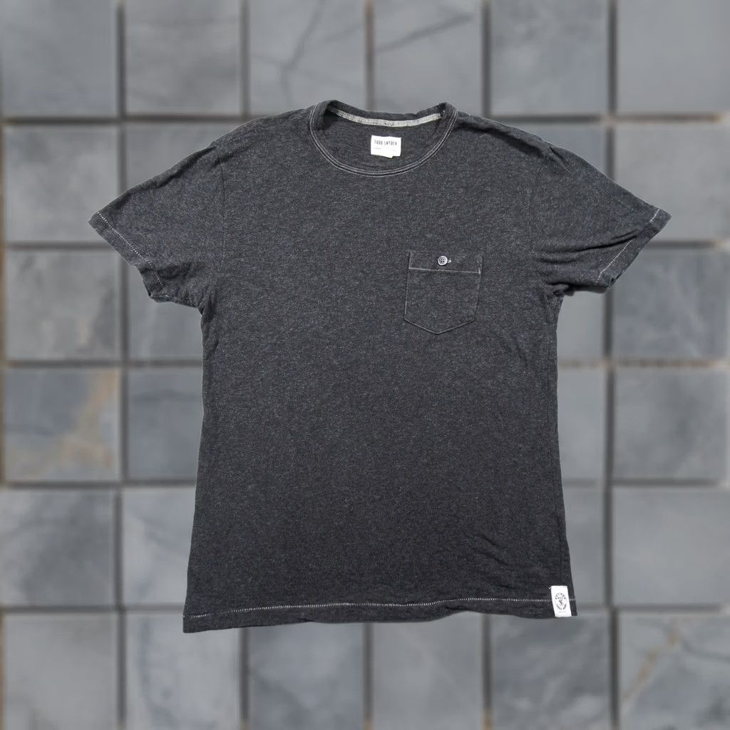 Todd Snyder Todd Snyder Shirt Mens Small Gray Crewneck Pocket Tee Short Sleeve Casual Adult Shirt Size US S / EU 44-46 / 1 - 1 Thumbnail