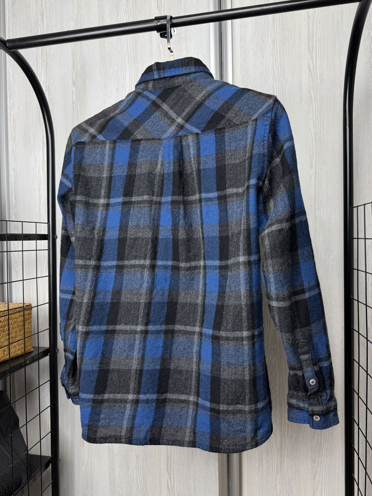 Icebreaker Icebreaker blue checkered flannel outdoor long sleeve shirt Size US M / EU 48-50 / 2 - 7 Thumbnail