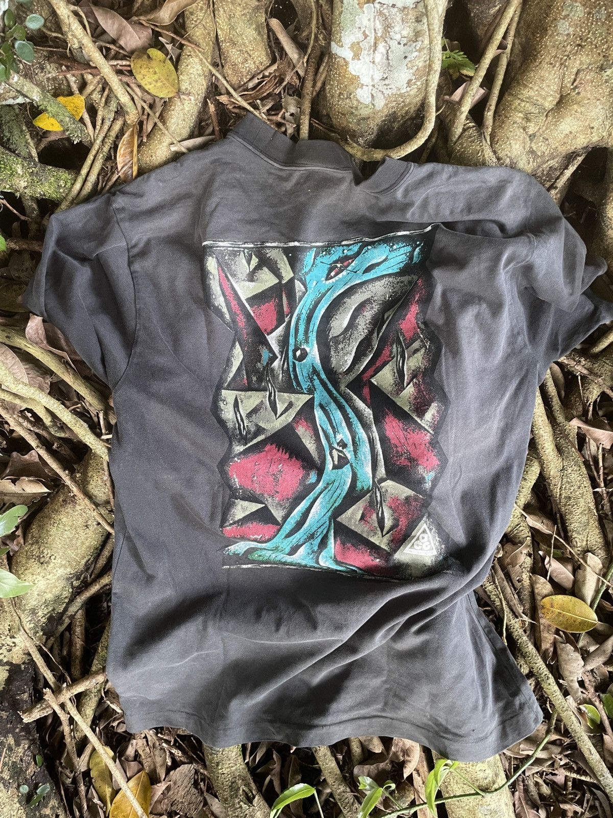 Nike ACG Vintage Nike Acg Rare Desain Beautiful Faded Size US L / EU 52-54 / 3 - 3 Thumbnail