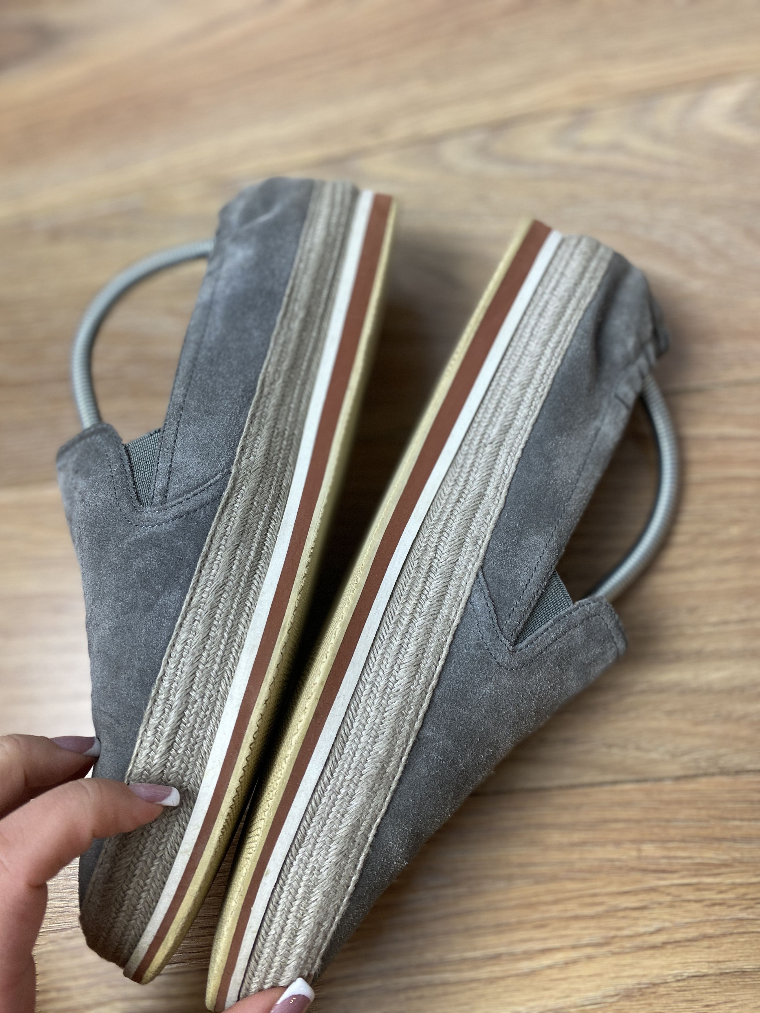 Prada Prada luxury slip ons suede gray espadrilles Size US 10 / EU 43 - 6 Thumbnail