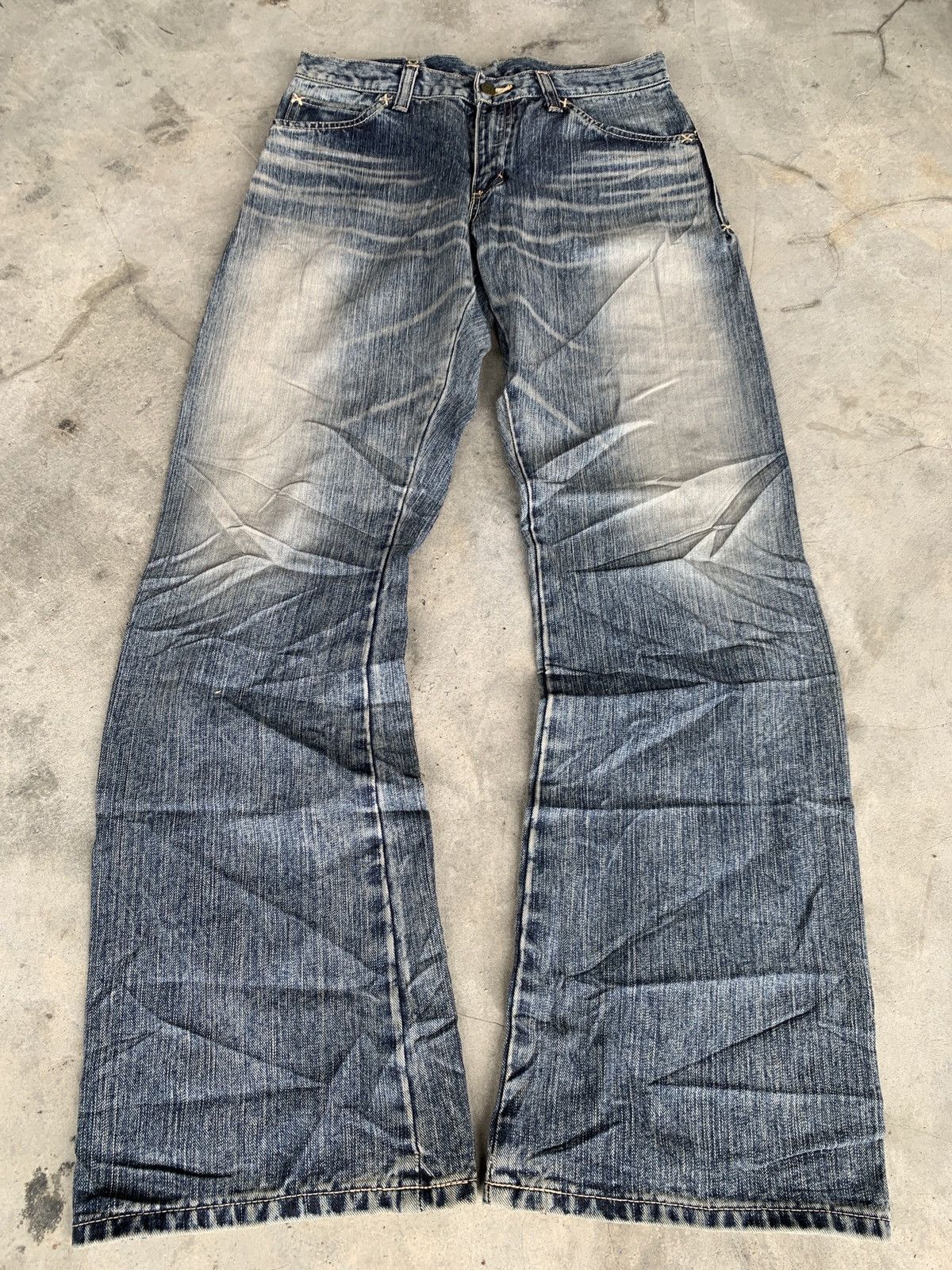 Lee Vintage 90s Flared Lee Faded Blue Jeans. Size US 31 - 17 Thumbnail