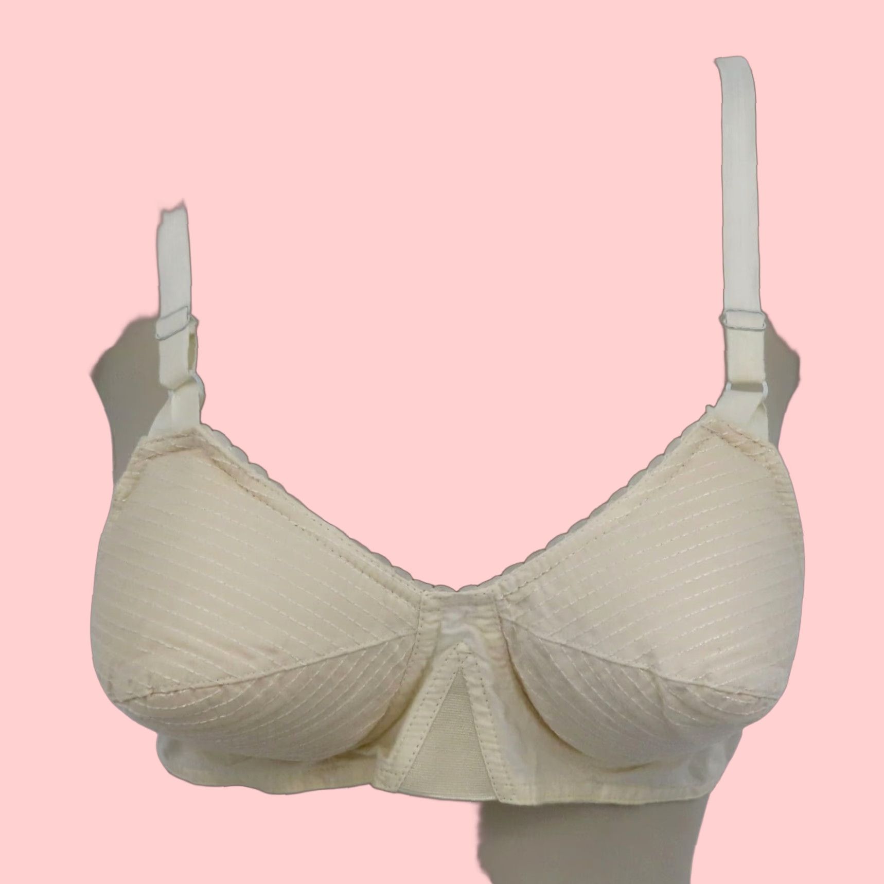 Vintage Formfit Rogers Bra 32B Ivory Padded Wireless T-Shirt Rockabilly Womens in White