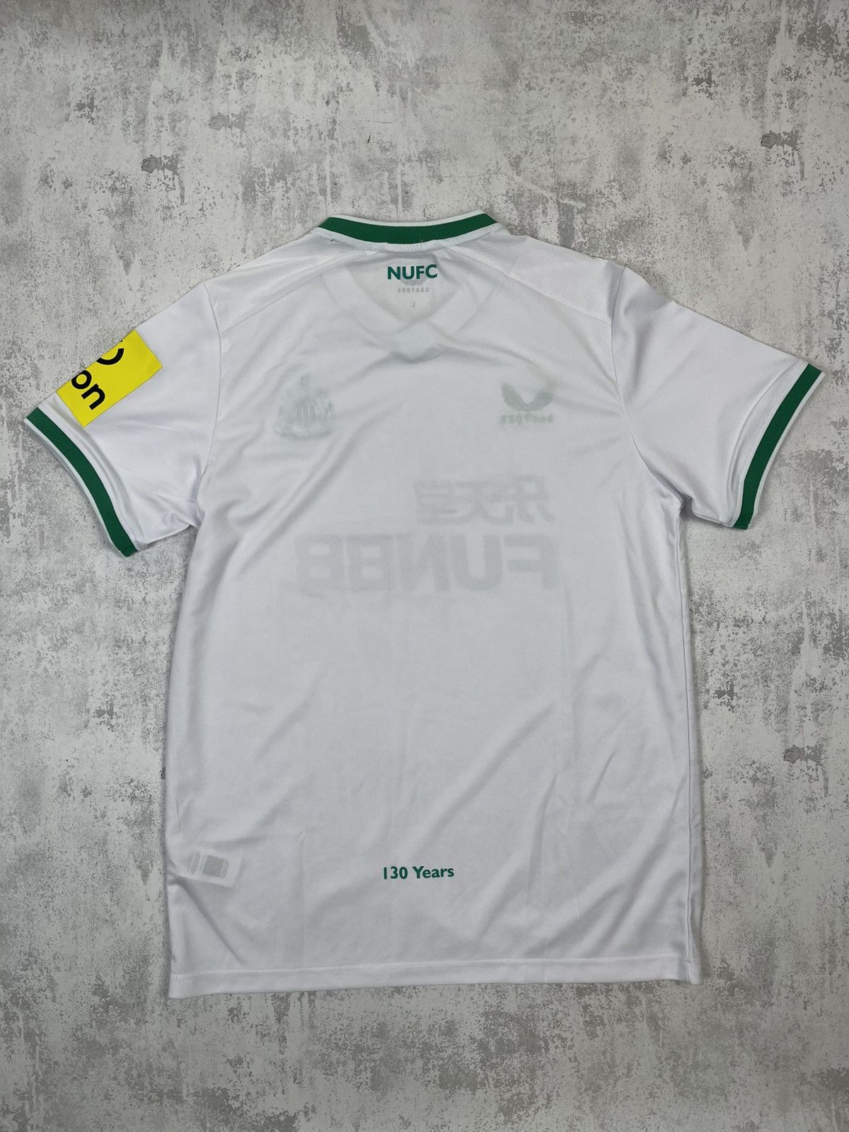 Castore 2022/23 Newcastle Utd Third Kit - White/Green "Saudi" Size US L / EU 52-54 / 3 - 12 Thumbnail