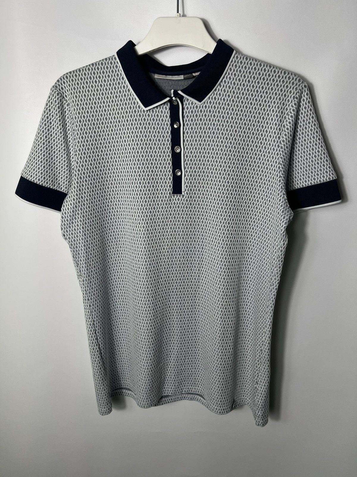 KJUS Vintage streetwear outdoor tracking hiking Kjus T-shirt Size L / US 10 / IT 46 - 1 Thumbnail