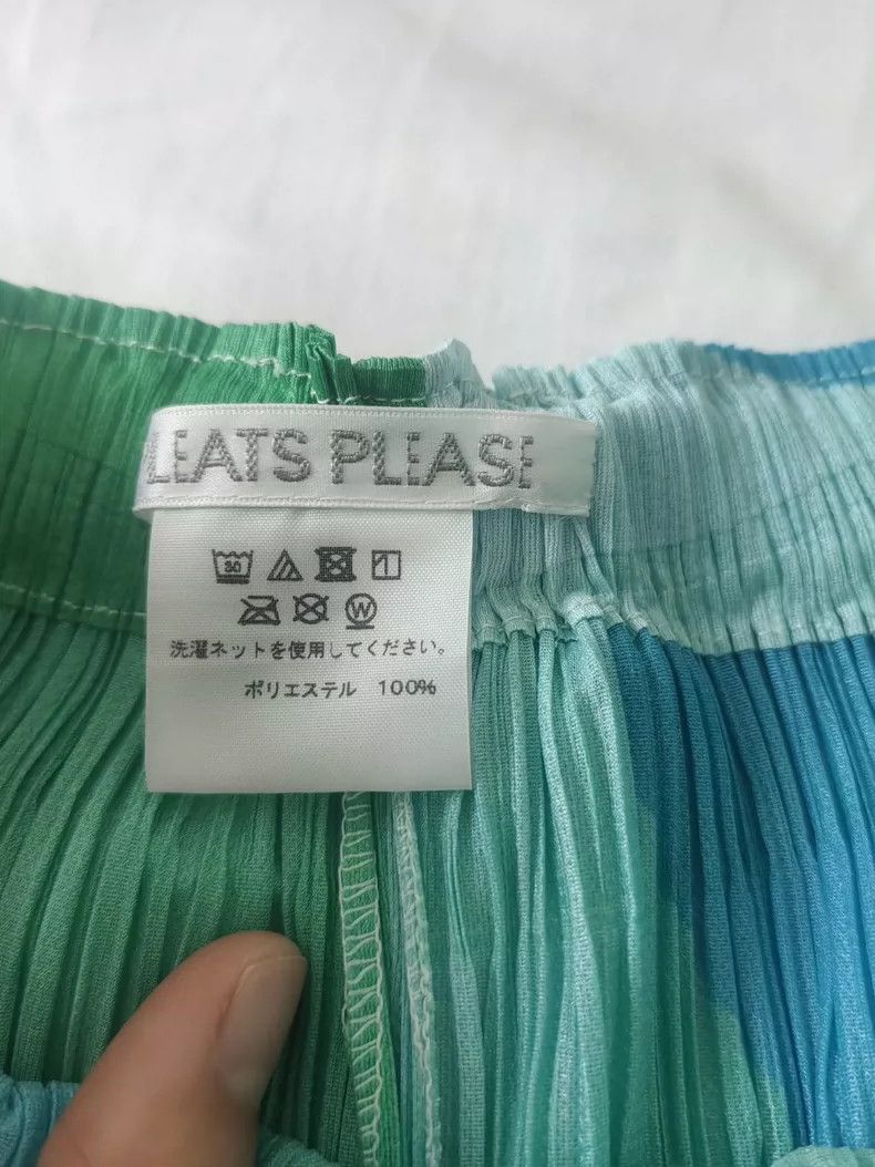 Issey Miyake Issey Miyake size:3 Green waltz pleated trousers Size 23" - 3 Thumbnail