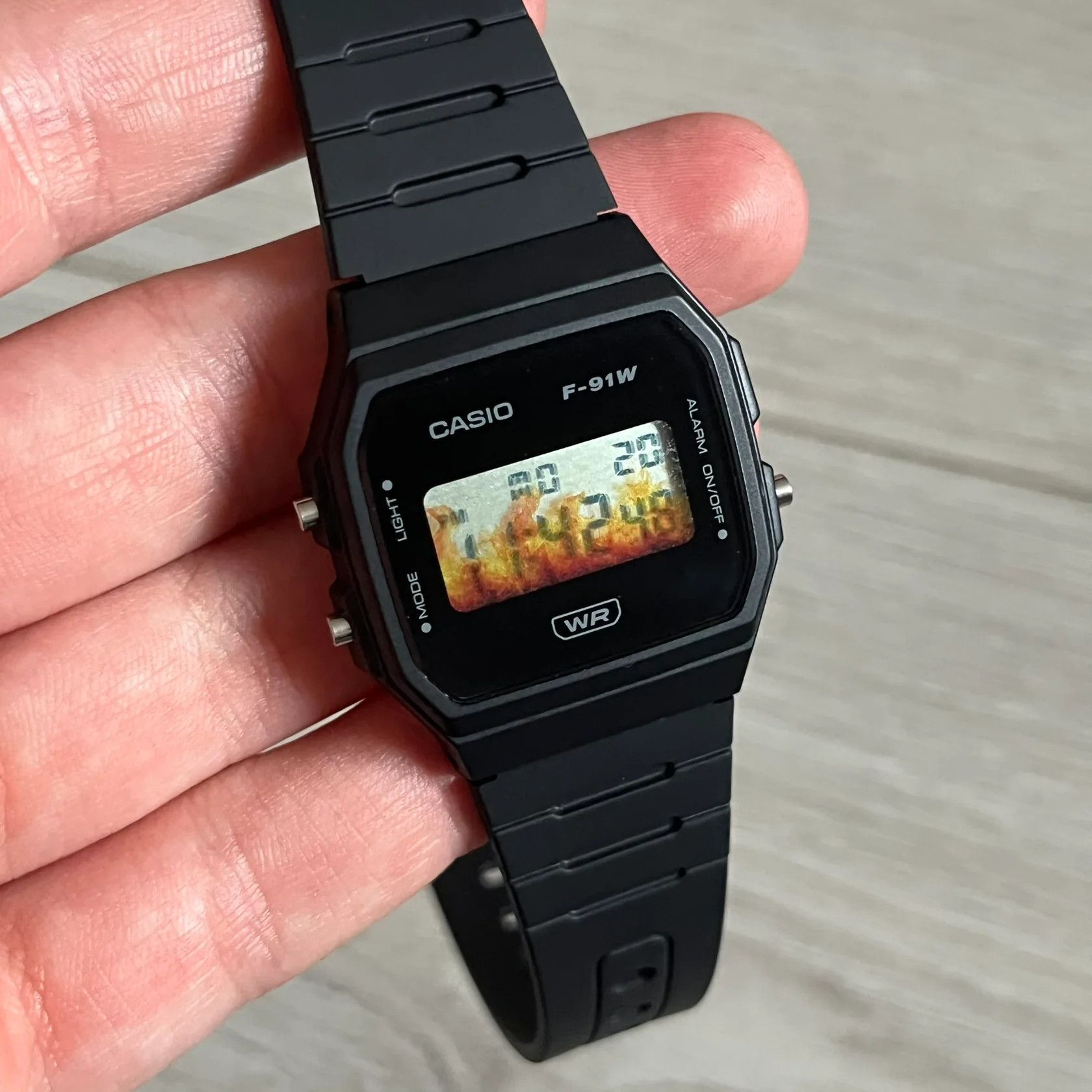 Casio Casio F-91W "Fireplace" Flame & Black Digital Watch Size ONE SIZE - 2 Thumbnail