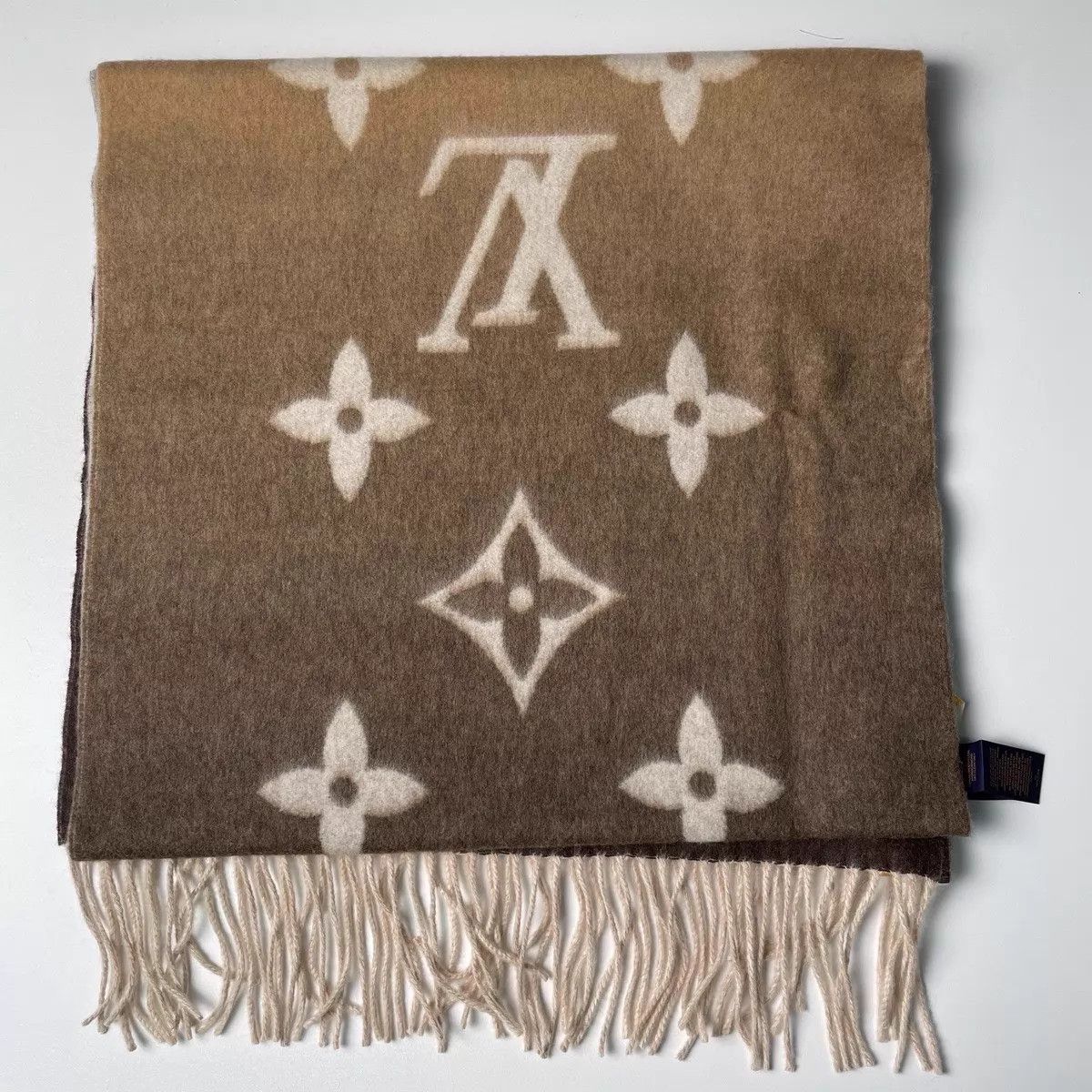 Louis Vuitton Louis Vuitton Scarf Size ONE SIZE - 3 Thumbnail