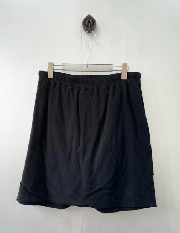 Rick Owens Rick Owens versatile solid-color shorts Size US 28 / EU 44 - 2 Thumbnail