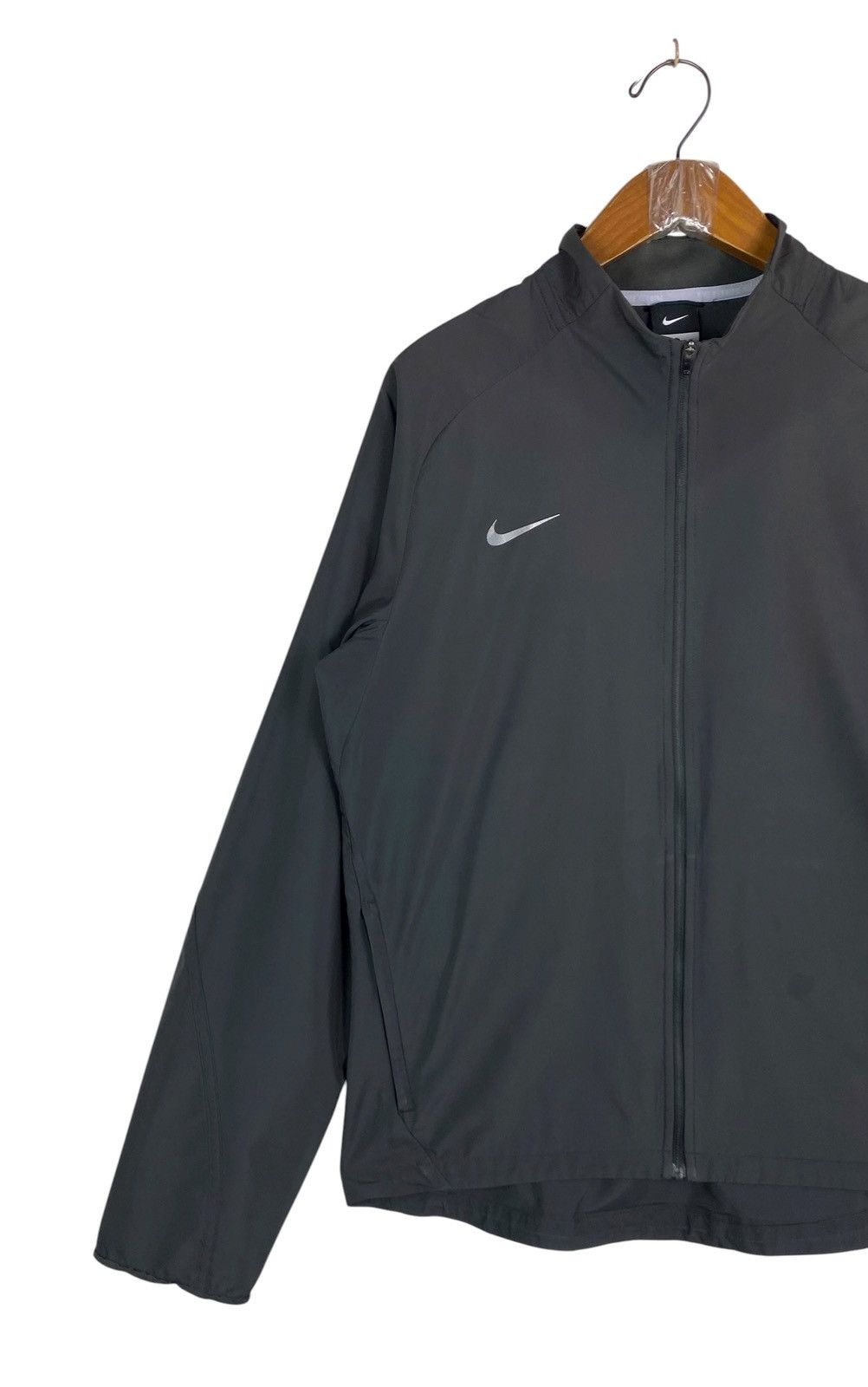 Nike Rare‼️ Nike Running Small Logo Jacket Size US S / EU 44-46 / 1 - 2 Thumbnail
