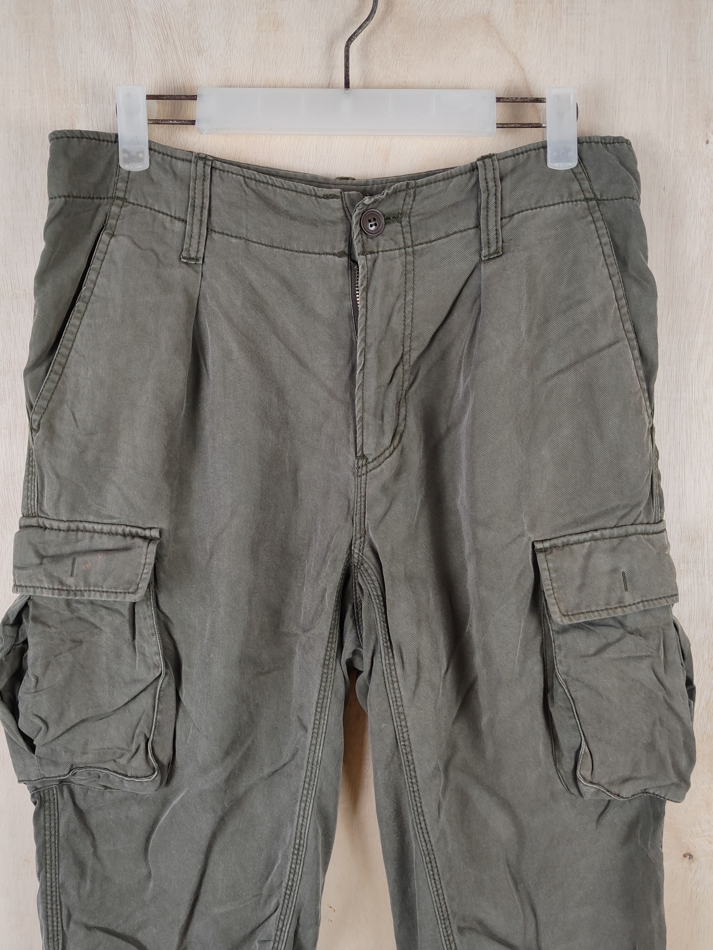 Japanese Brand Earth Music&Ecology Olive Multipocket Short Pants #S2531 Size 31" - 2 Thumbnail