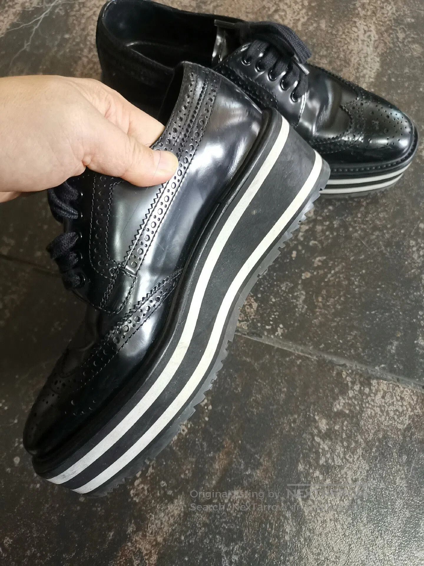 Prada PRADA Black Low-Top Leather Shoes. Size US 5 / EU 37 - 2 Thumbnail