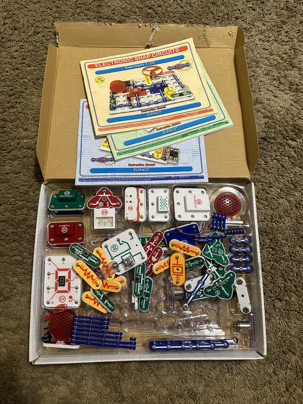 Sony × Vintage Elenco Snap Circuits Pro SC-500 Over 500 Electronic Kit Size US L / EU 52-54 / 3 - 3 Thumbnail