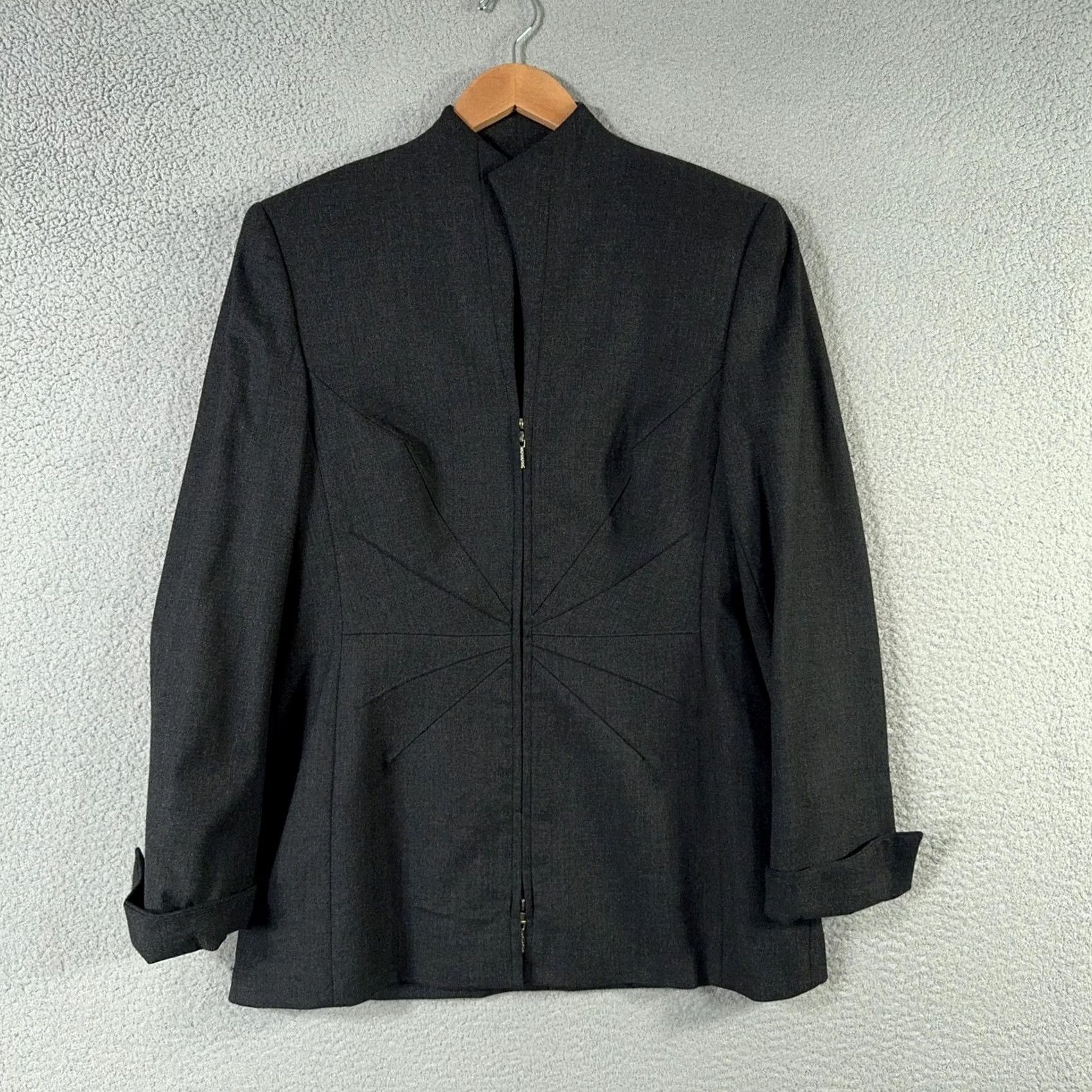 Escada VINTAGE Escada Blazer Womens 10 Wool Structured Jacket Two Way Zip Long Sleeve Modern Size L / US 10 / IT 46 - 2 Thumbnail