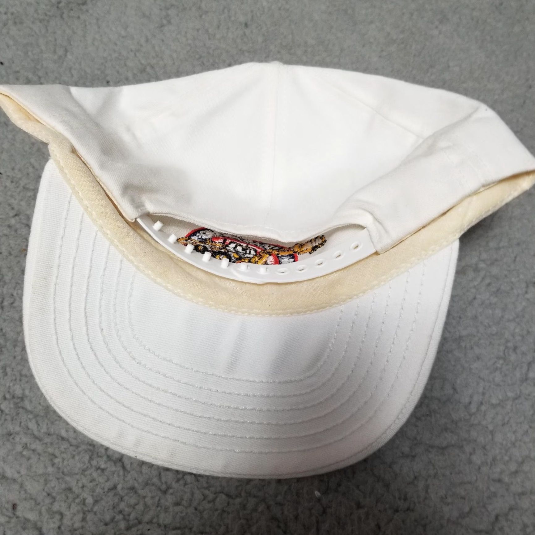 John Deere VINTAGE John Deere Hat Cap Snapback Men One Size White Adjustable Patch 90s Backhoe Logo American Made Size ONE SIZE - 2 Thumbnail