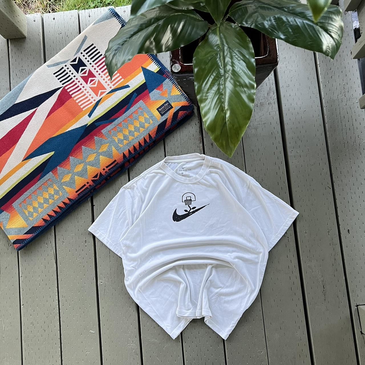 Nike × Vintage Vintage Nike tee big logo rare Size US M / EU 48-50 / 2 - 2 Thumbnail